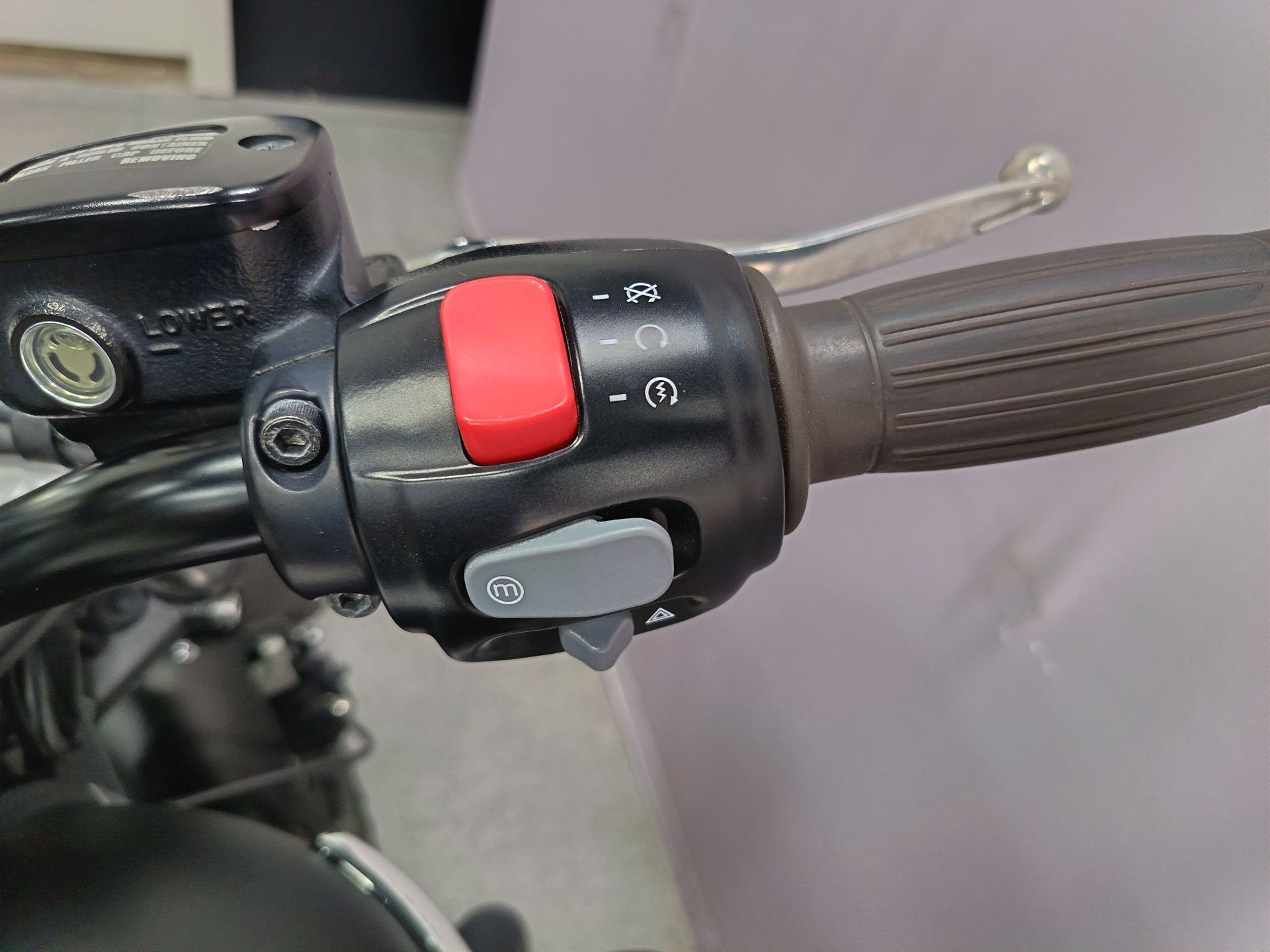 TRIUMPH Bonneville T120 Black-image-7