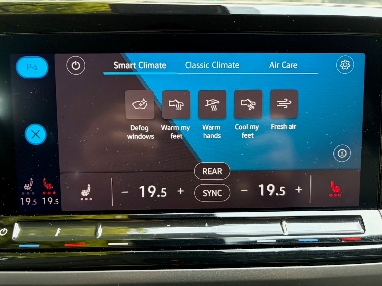 VW Multivan 2.0 TSI Liberty DSG Lang-image-17