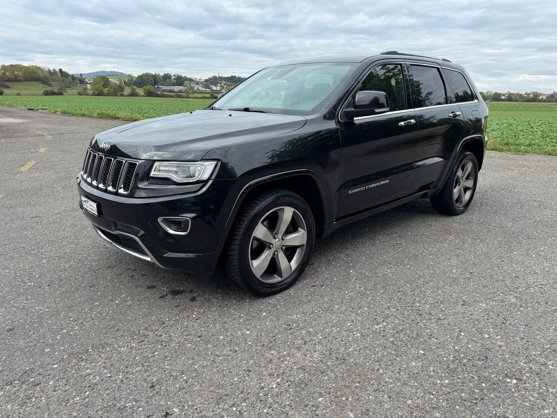 JEEP Grand Cherokee 3.0 CRD Overland Automatic-showroom-element-2
