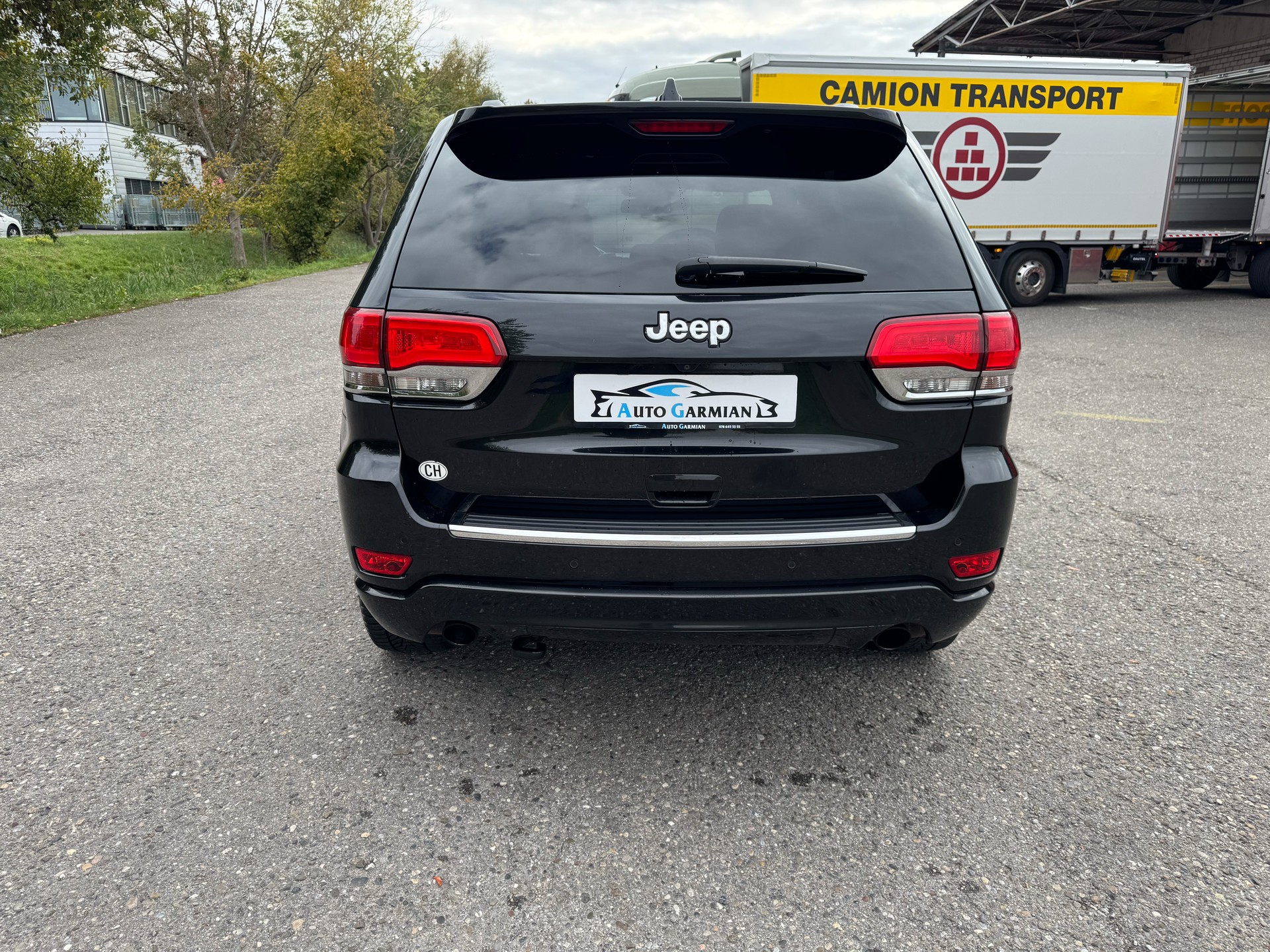 JEEP Grand Cherokee 3.0 CRD Overland Automatic-showroom-element-3