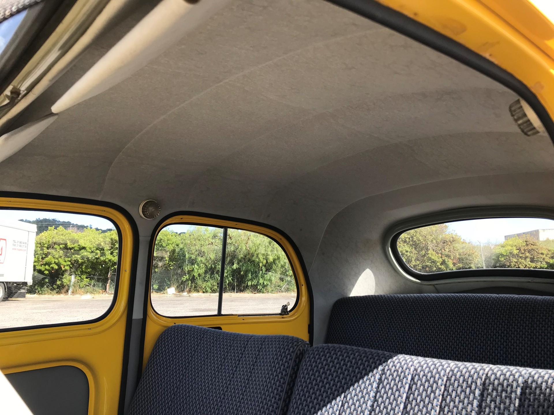 RENAULT 4 CV - R 1062-image-12