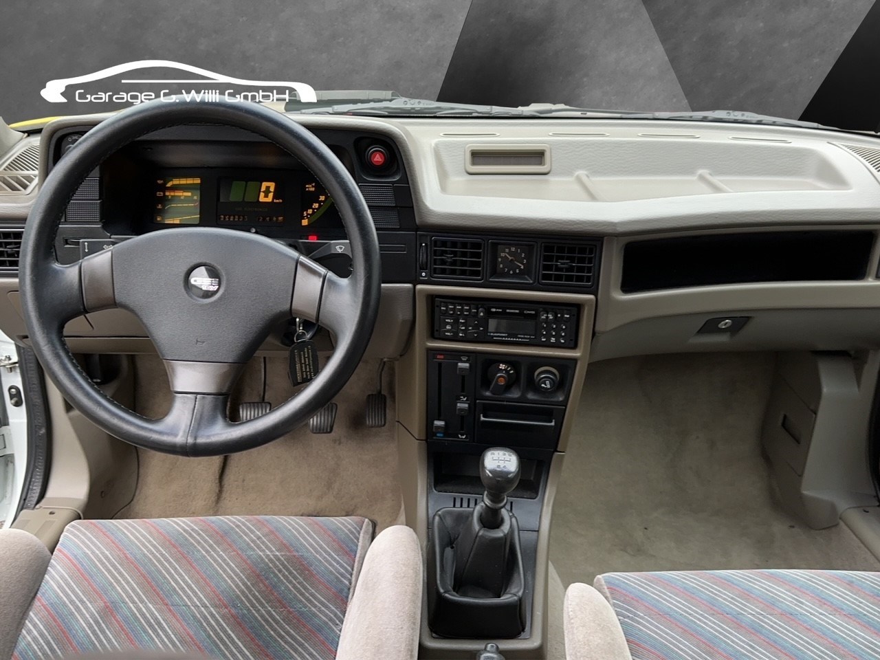 OPEL Kadett Cabriolet 2.0i GSi-image-11
