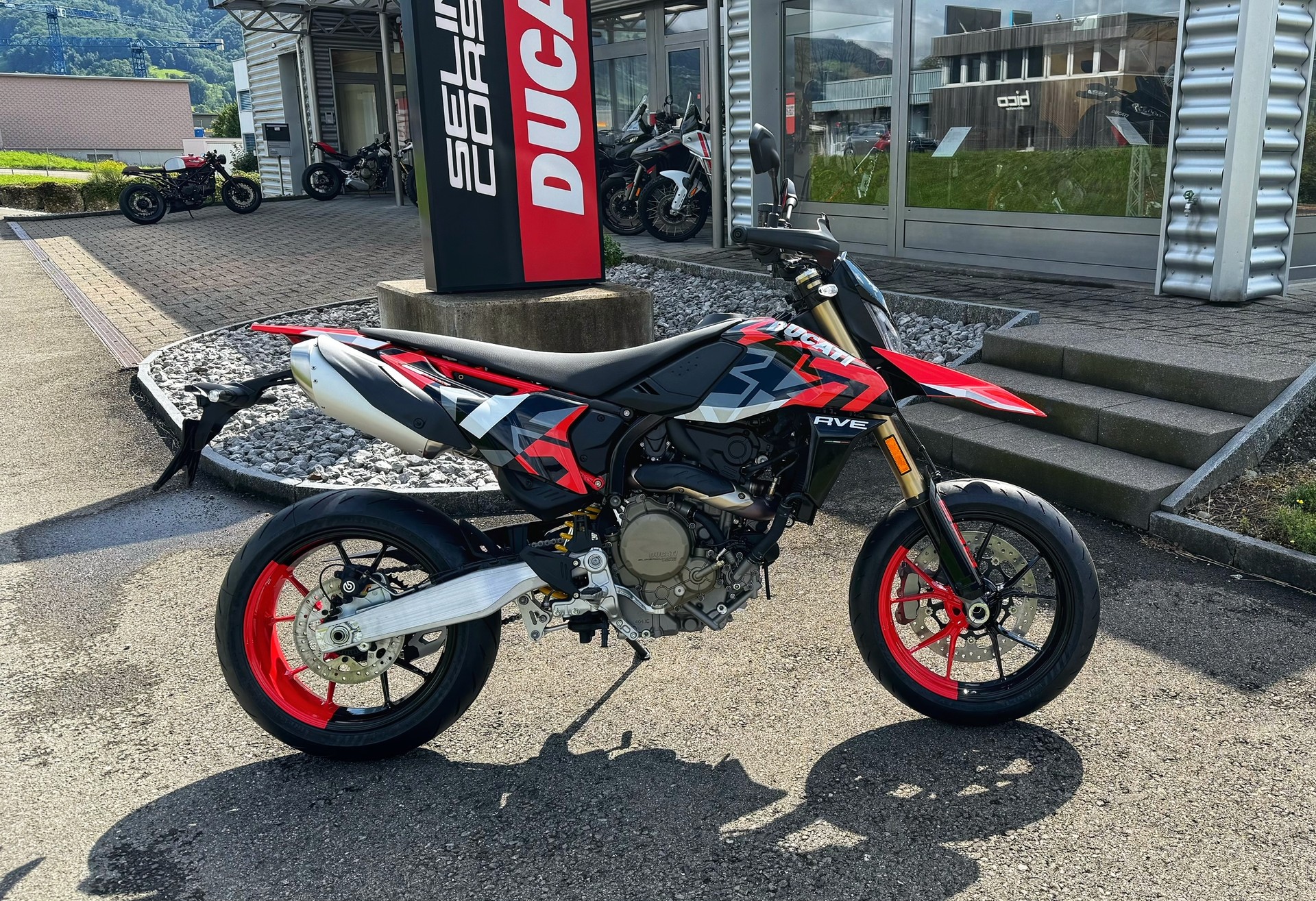 DUCATI Hypermotard 698 Mono RVE-image-3
