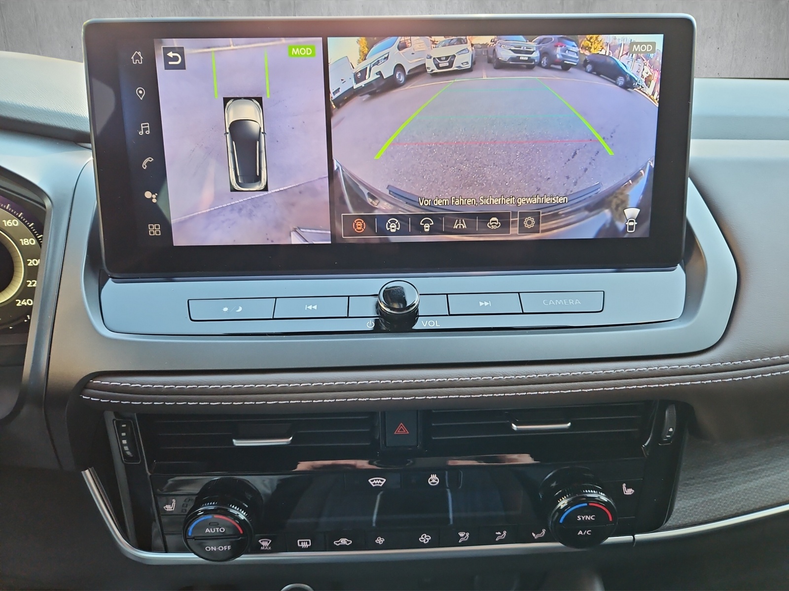 NISSAN Qashqai 1.3 DIG-T 158 Tekna 4x4-image-10