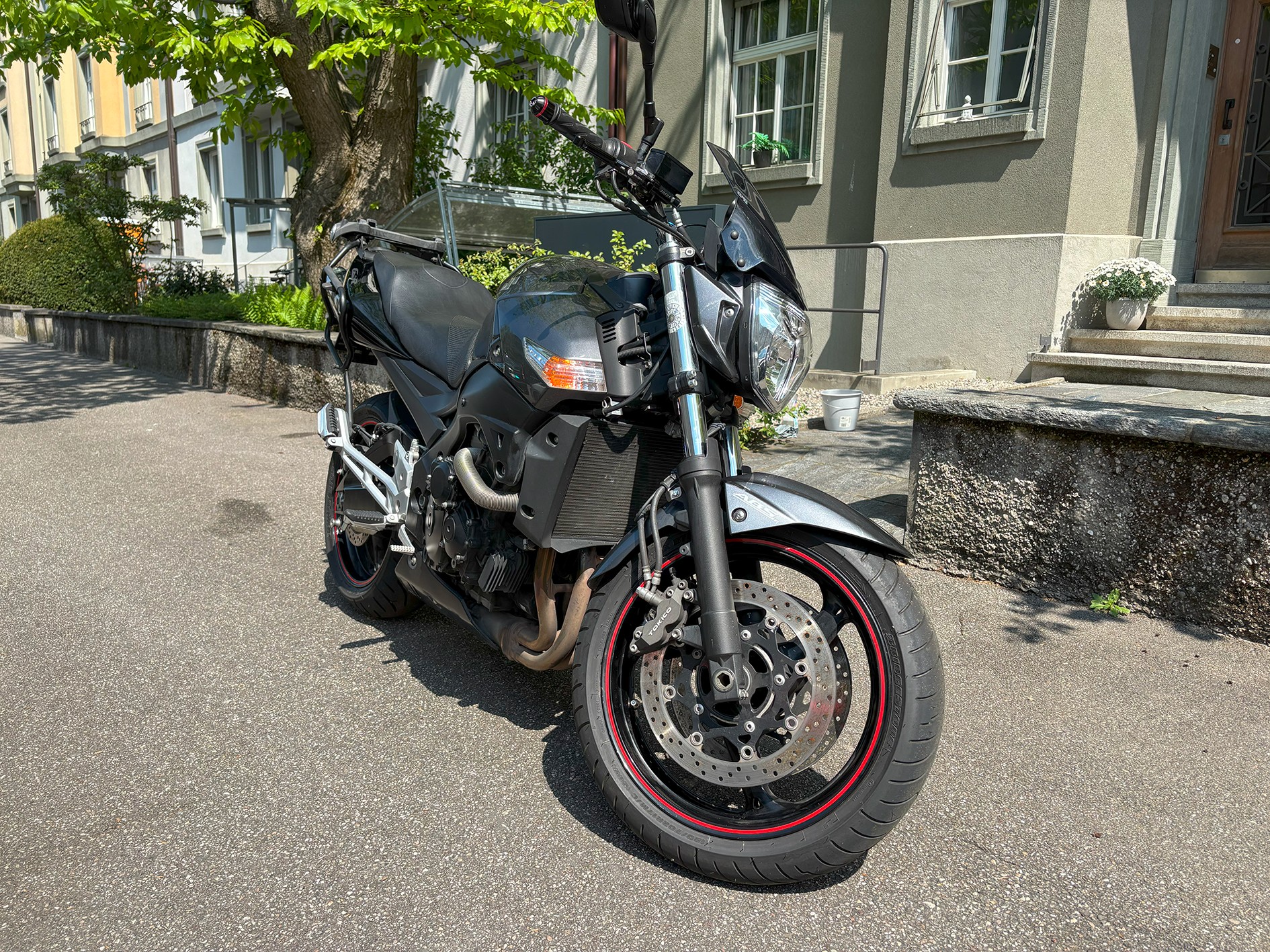 SUZUKI GSR 600 ABS L0-image-2