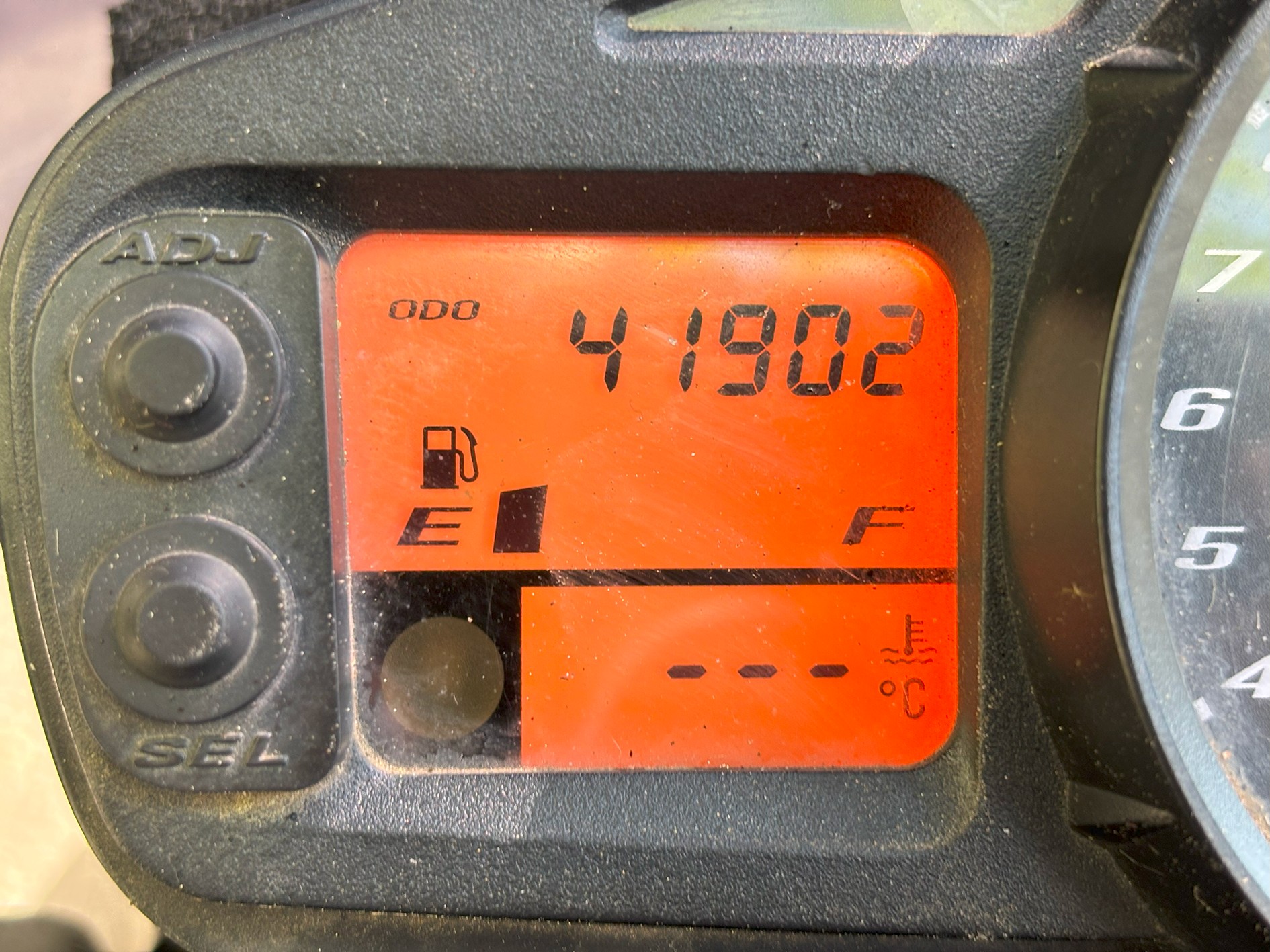 SUZUKI GSR 600 ABS L0-image-8