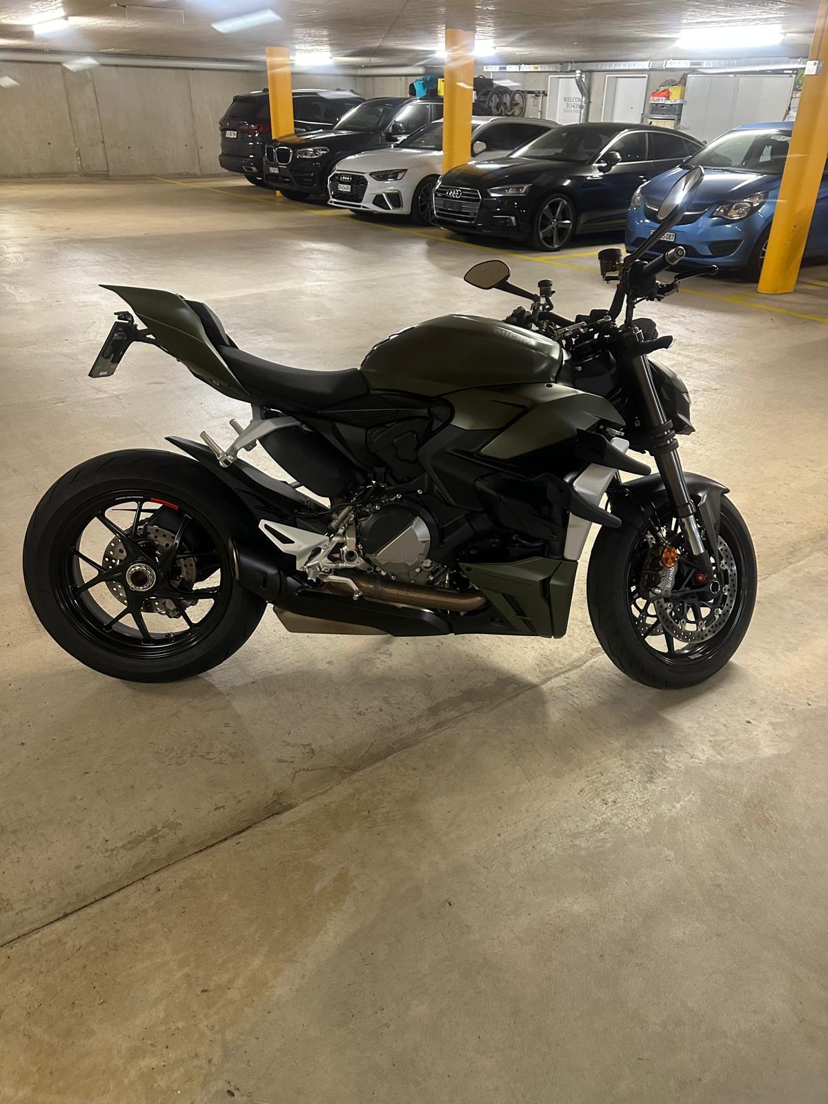 DUCATI Streetfighter V2-image-9