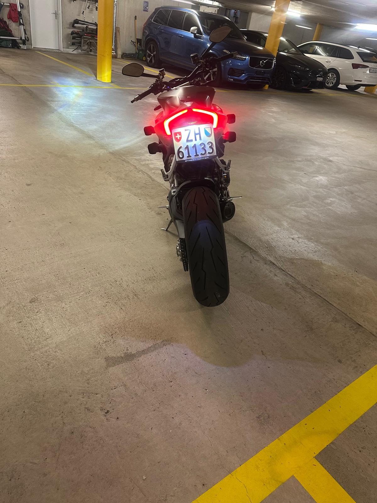 DUCATI Streetfighter V2-image-5