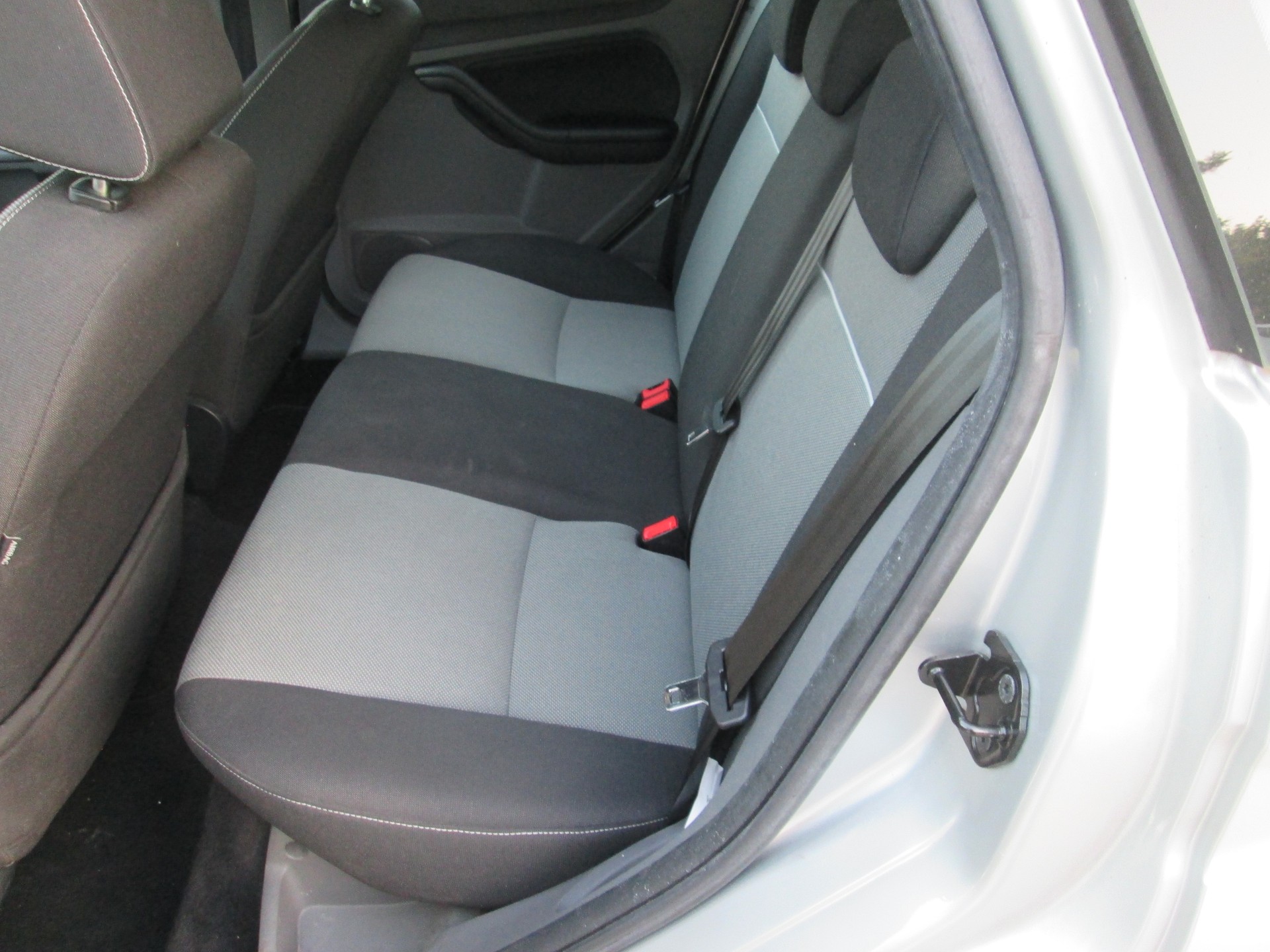 FORD Focus 2.0 TDCi Titanium PowerShift-image-5
