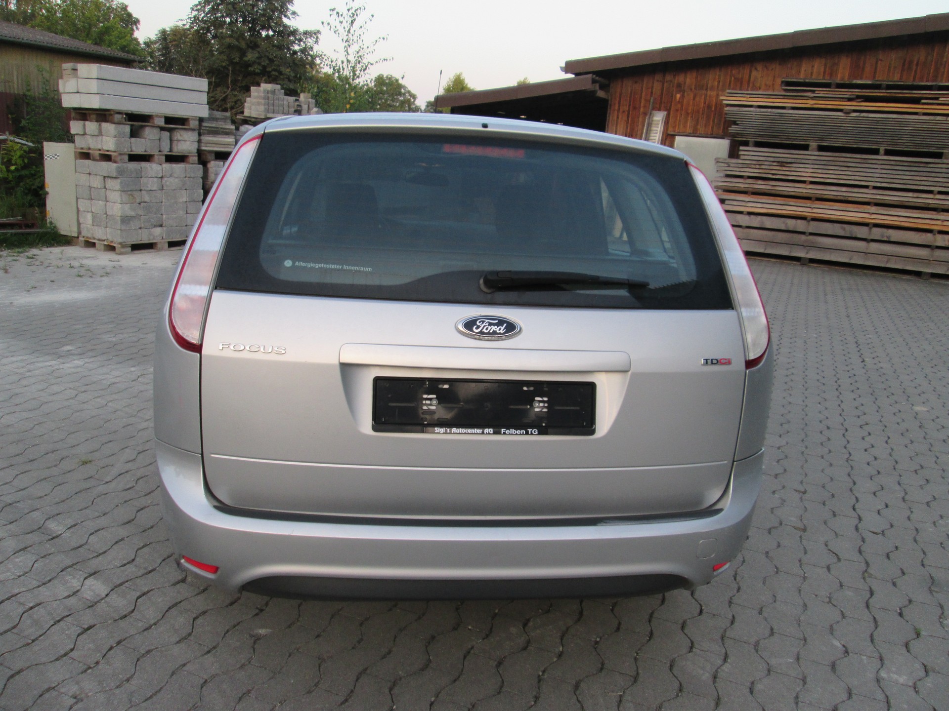 FORD Focus 2.0 TDCi Titanium PowerShift-image-3