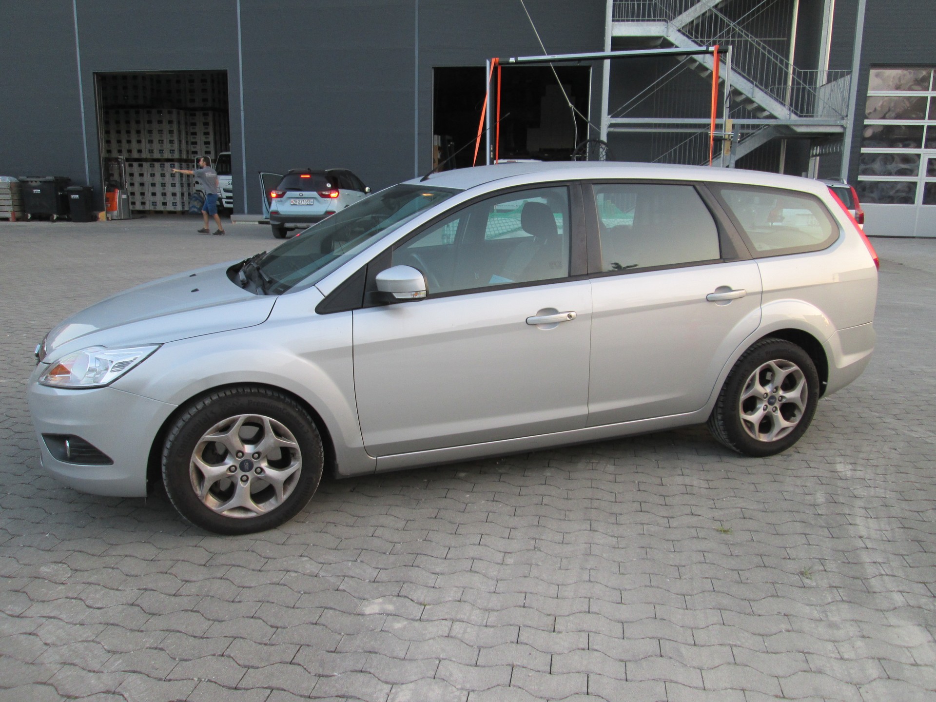 FORD Focus 2.0 TDCi Titanium PowerShift-image-2