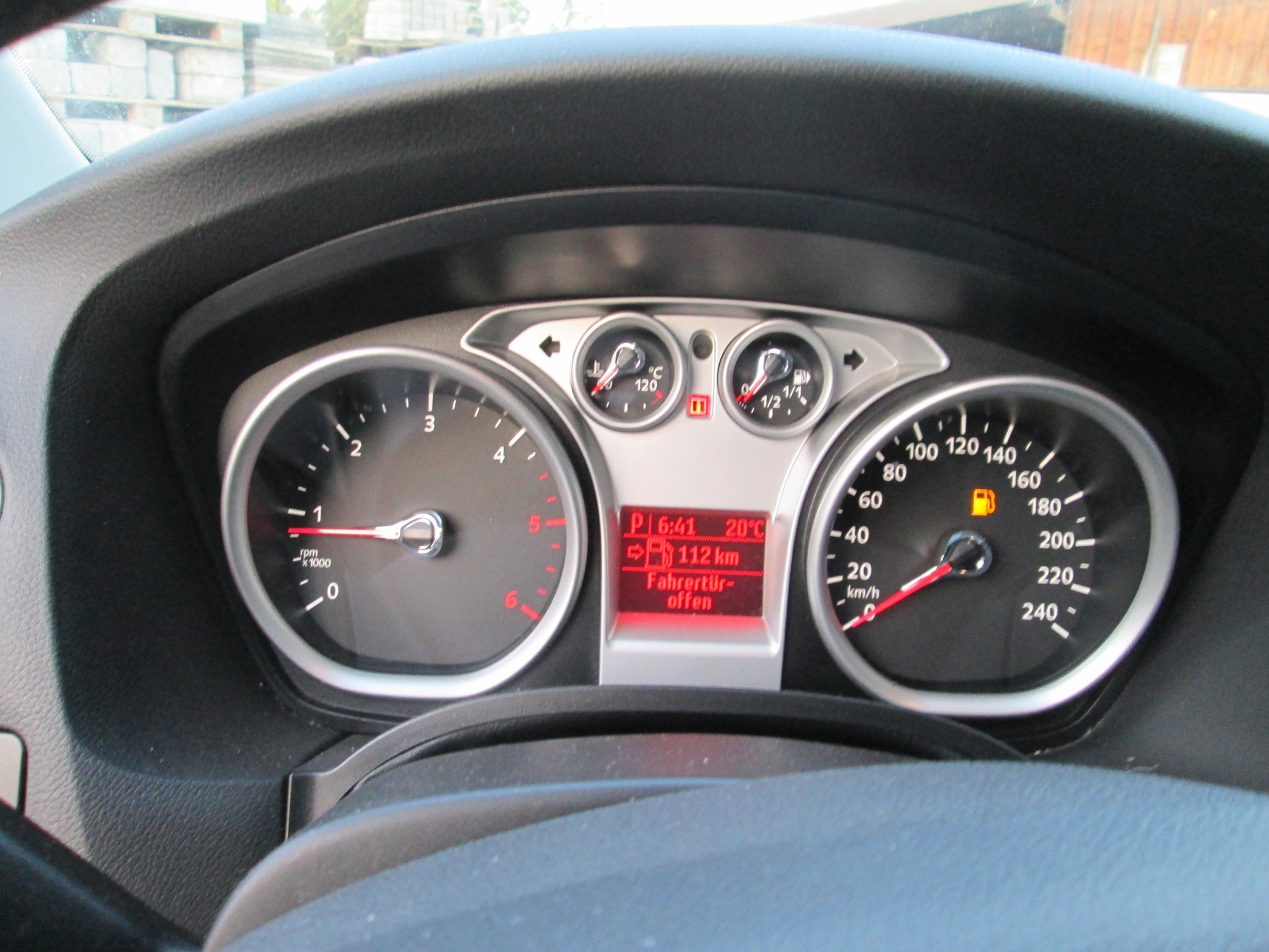 FORD Focus 2.0 TDCi Titanium PowerShift-image-14