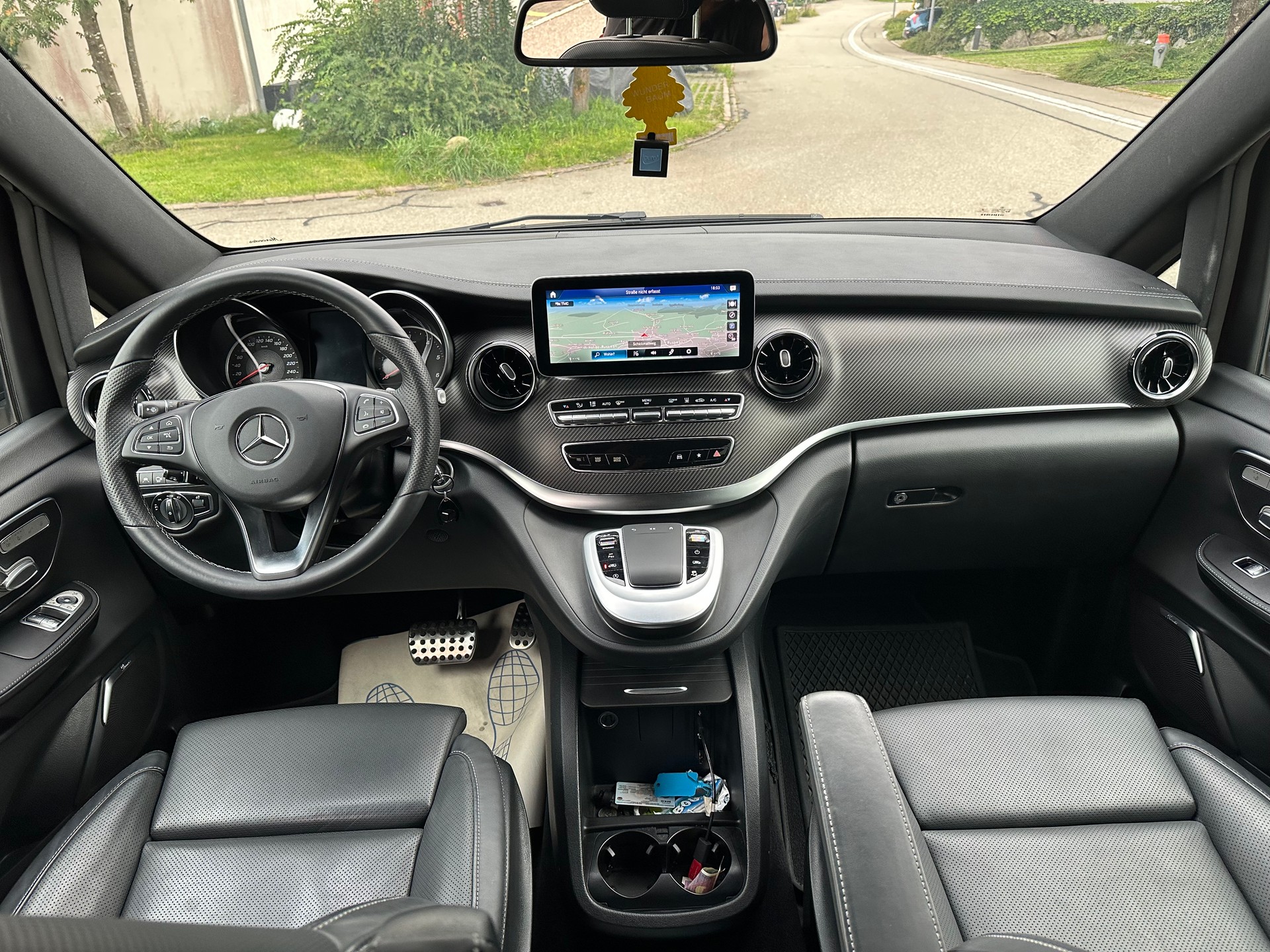 MERCEDES-BENZ V 300 d lang Avantgarde 4Matic 9G-Tronic-image-8