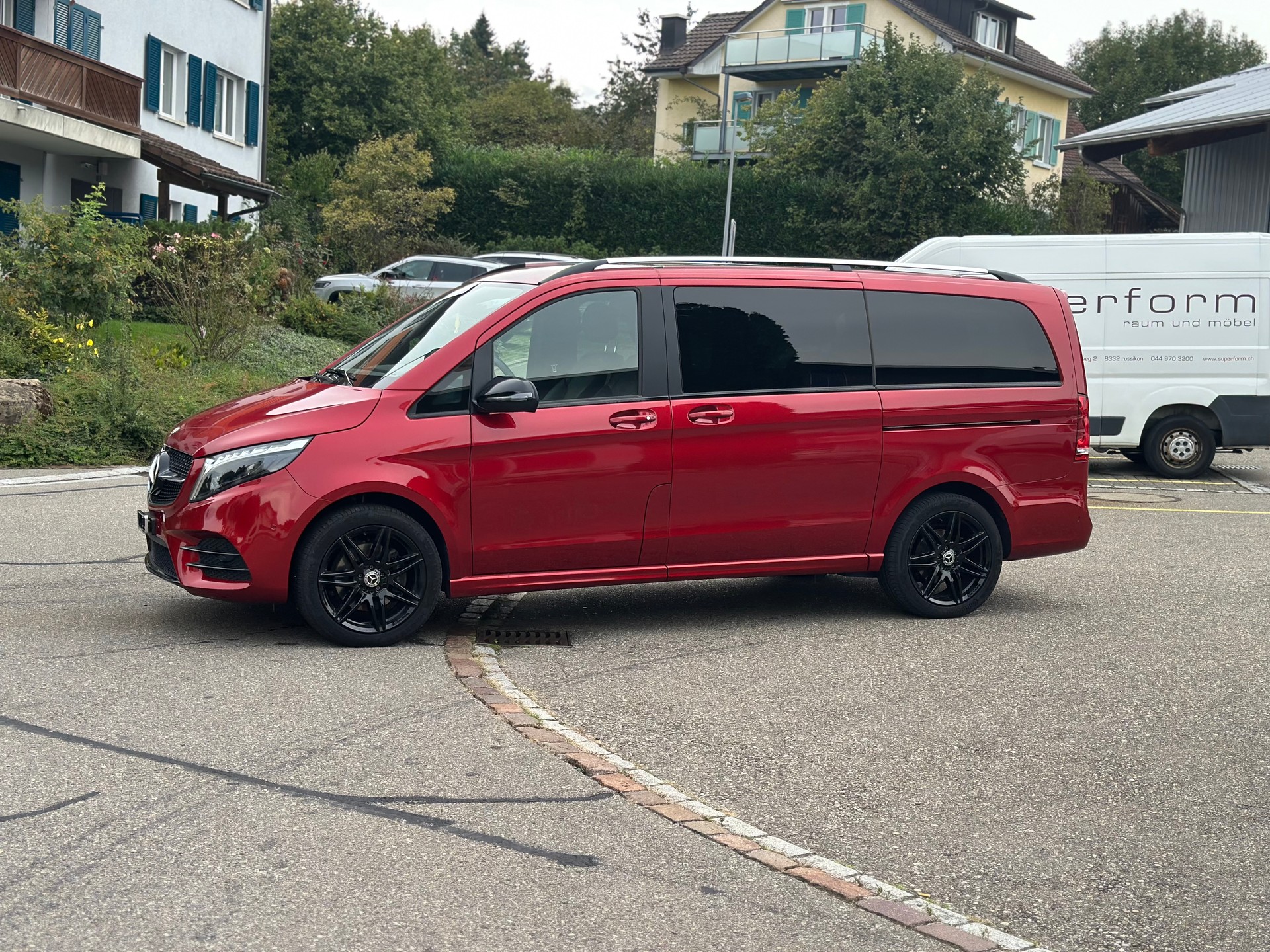 MERCEDES-BENZ V 300 d lang Avantgarde 4Matic 9G-Tronic-showroom-element-1