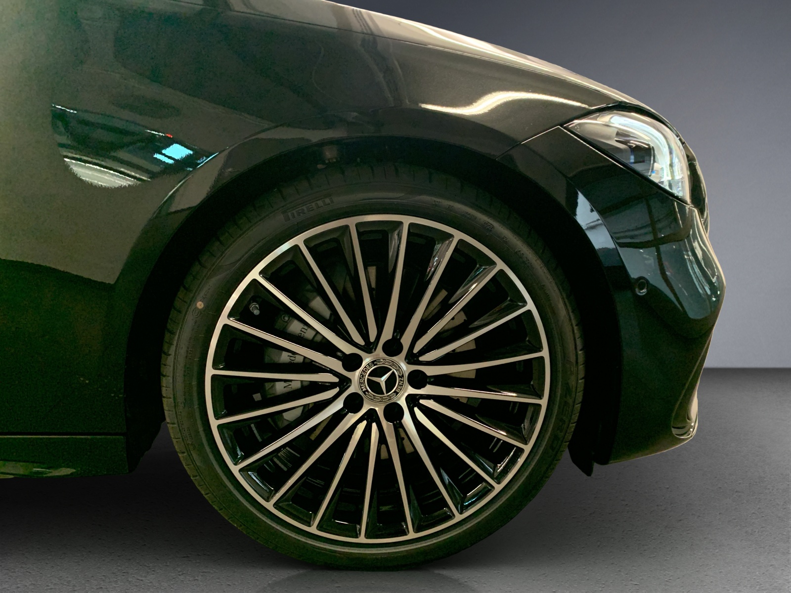 MERCEDES-BENZ C 300 4MATIC-image-9