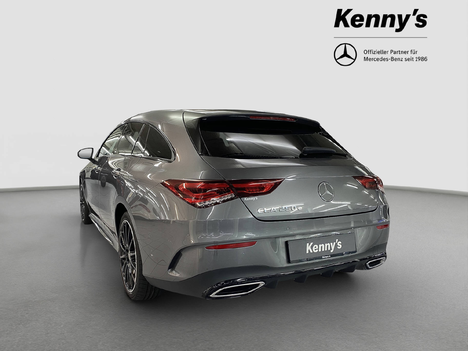 MERCEDES-BENZ CLA 250 e AMG Line Shooting Brake-showroom-element-3