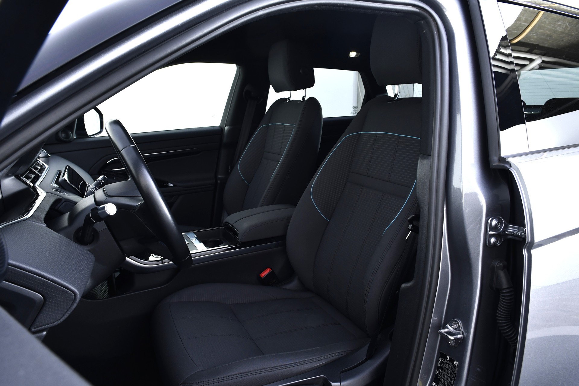 LAND ROVER Range Rover Evoque D 165 MHEV S AT9-image-10