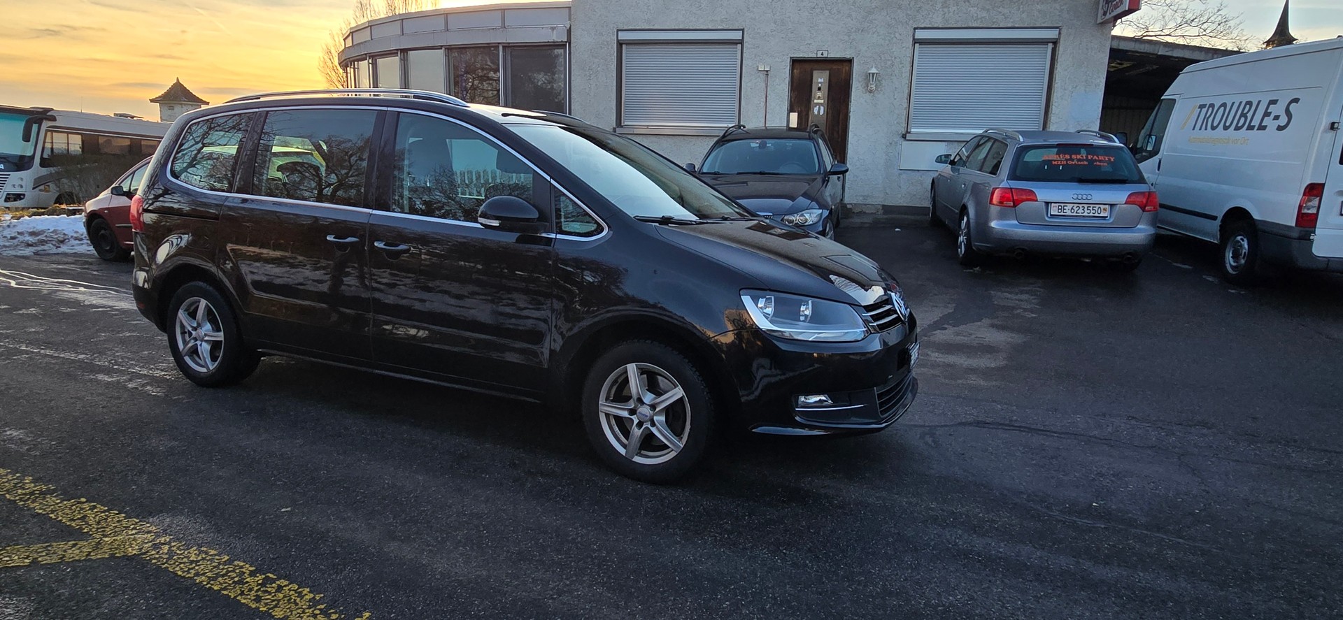 VW Sharan 2.0 TDI BlueMotion Technology Highline DSG-image-8