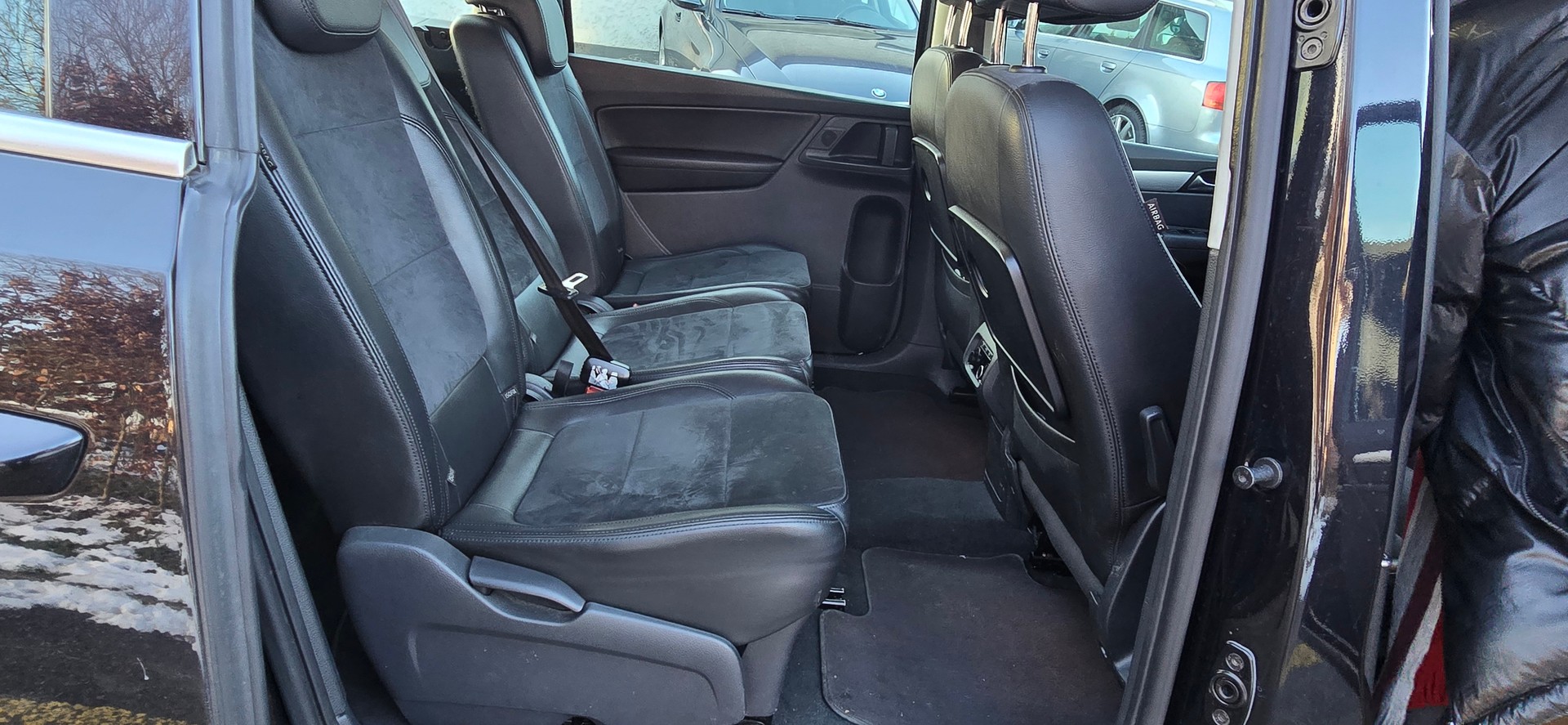 VW Sharan 2.0 TDI BlueMotion Technology Highline DSG-image-9