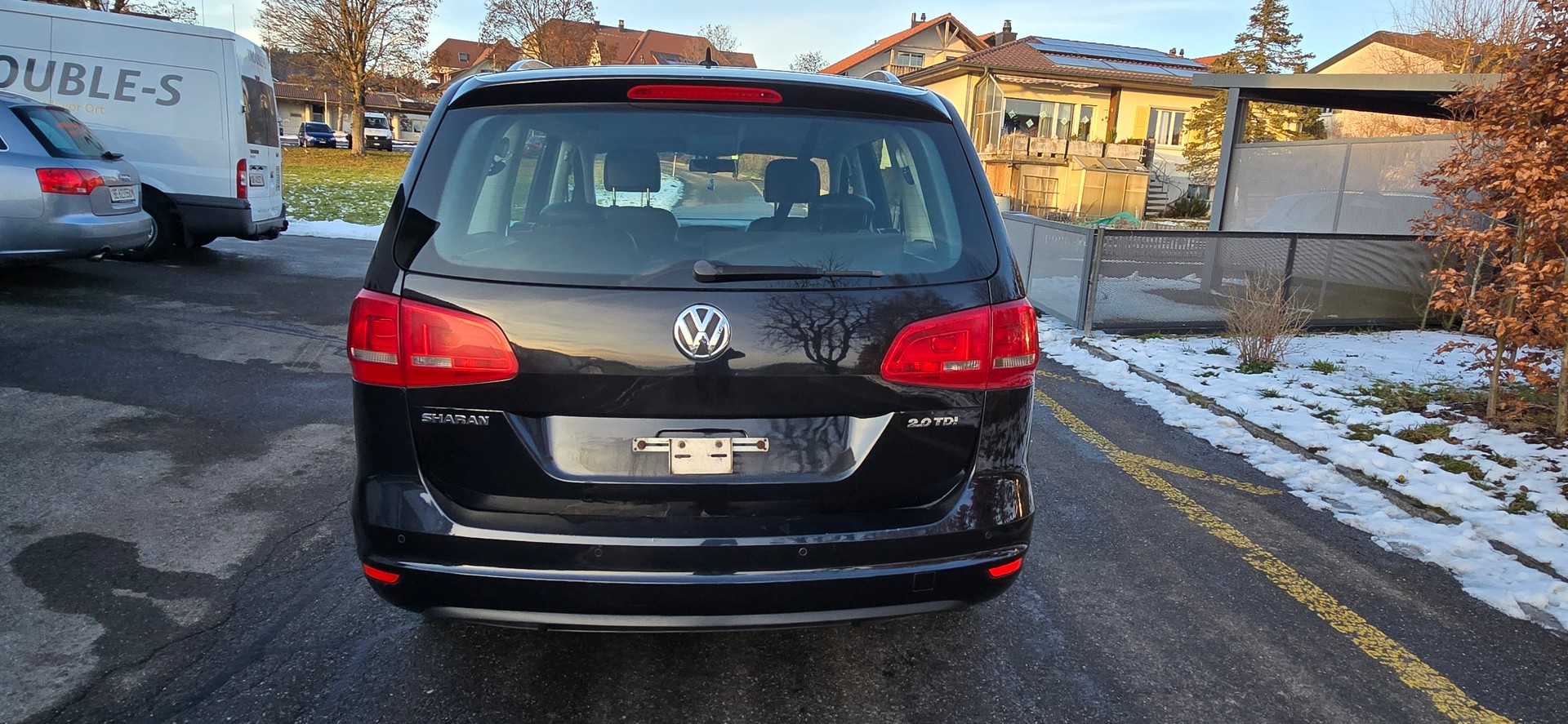 VW Sharan 2.0 TDI BlueMotion Technology Highline DSG-image-6
