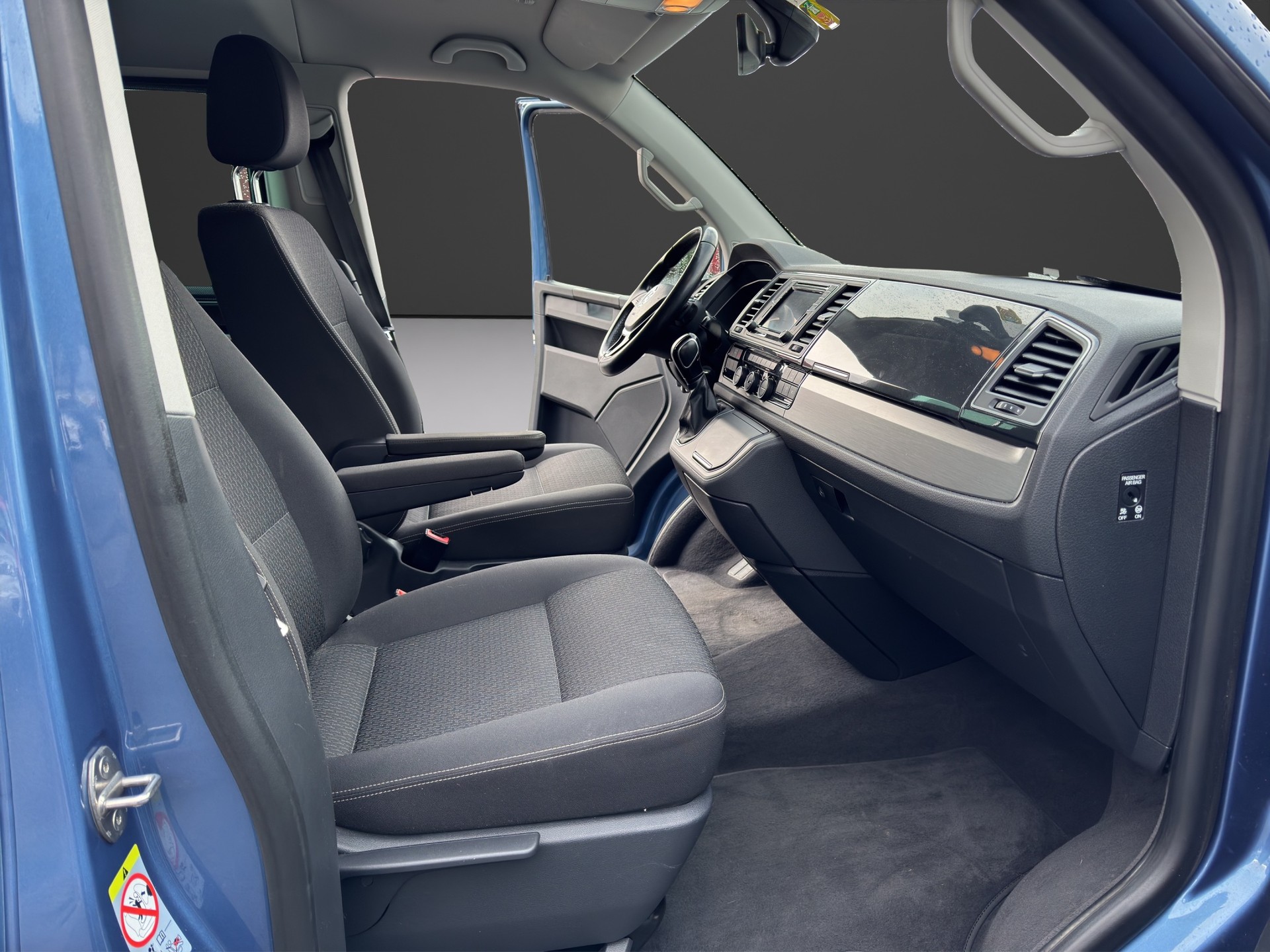 VW T6 Multivan 2.0 TDI Liberty '70J. Bulli' 4Mot DSG-image-10