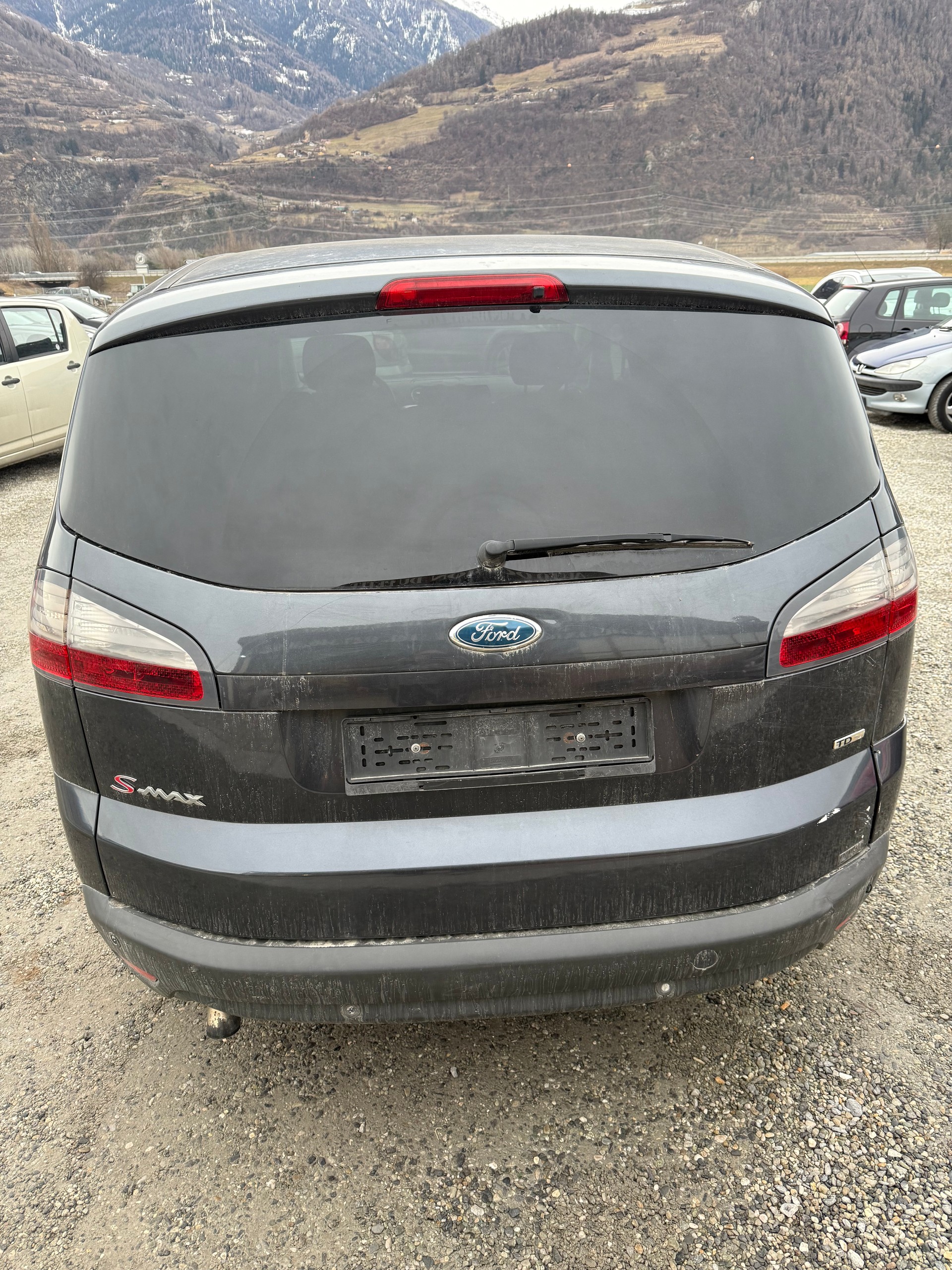 FORD S-MAX-image-3