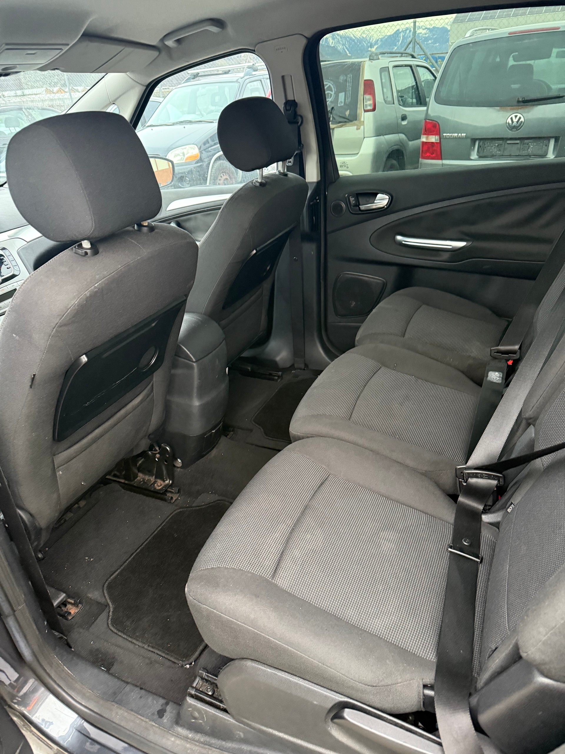 FORD S-MAX-image-5