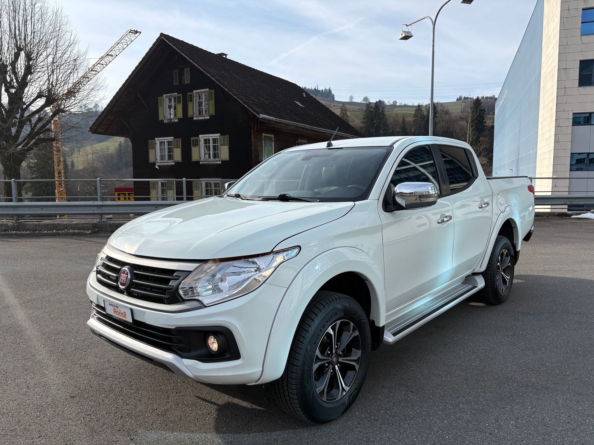 FIAT Fullback LX 2.4 MJ DC Swiss 4WD-image-7