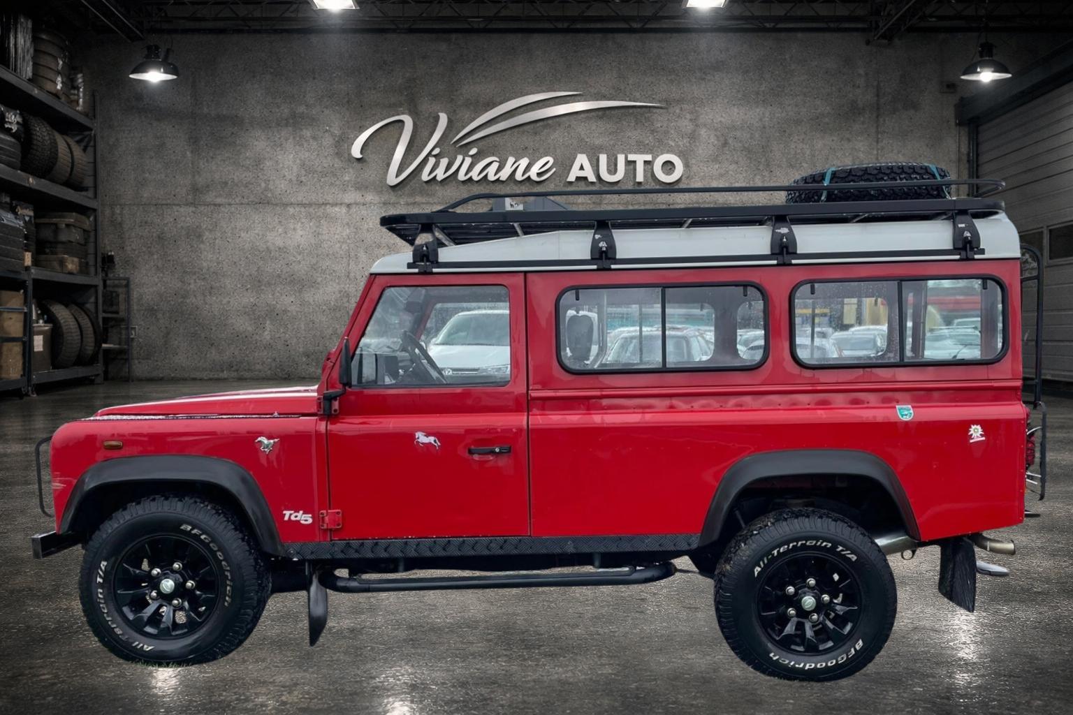 LAND ROVER Defender 110 2.5Td5 HT-showroom-element-3