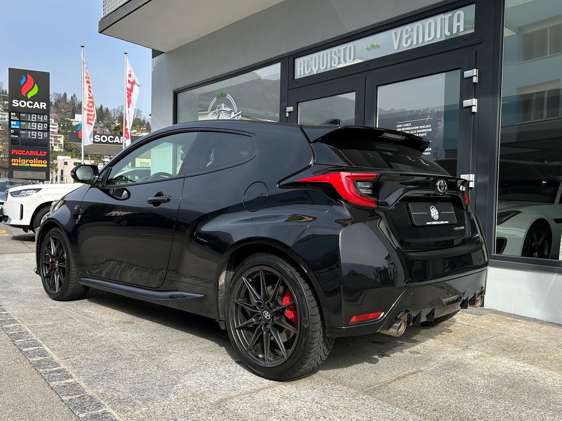 TOYOTA GR Yaris 1.6 Turbo Sport 4x4-showroom-element-2