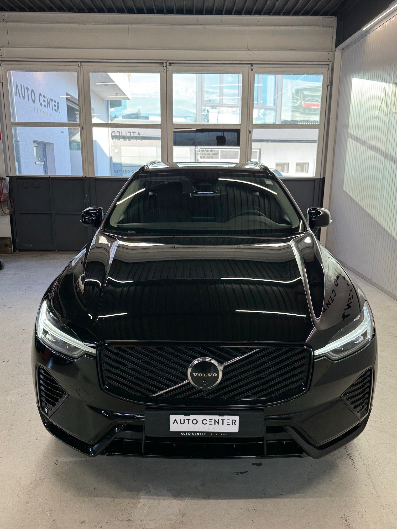 VOLVO XC60 T6 eAWD PluginHybrid Plus Dark Geartronic-image-7