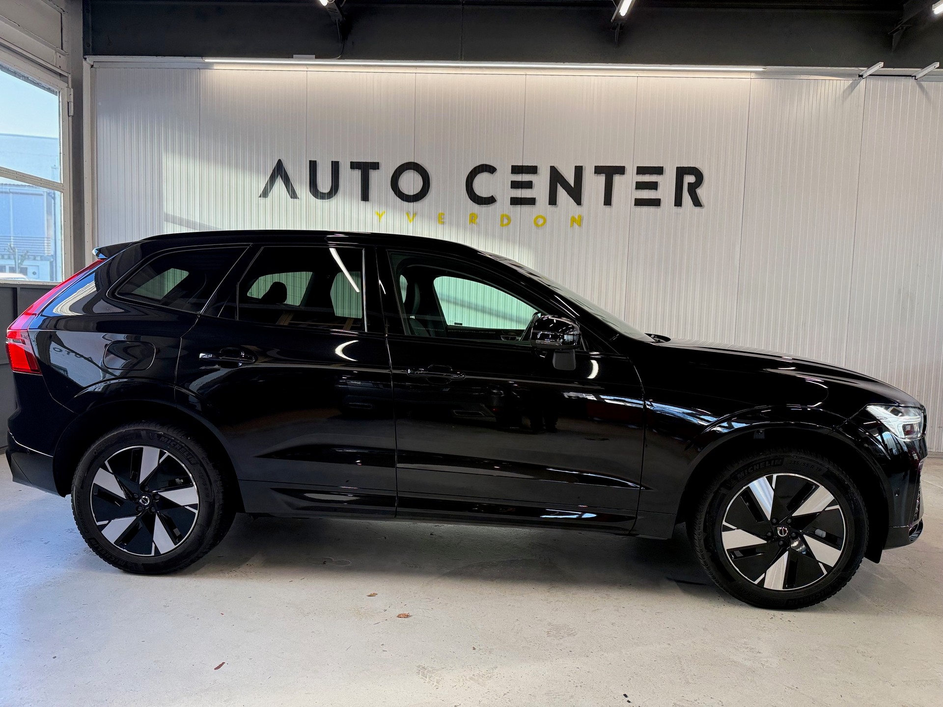 VOLVO XC60 T6 eAWD PluginHybrid Plus Dark Geartronic