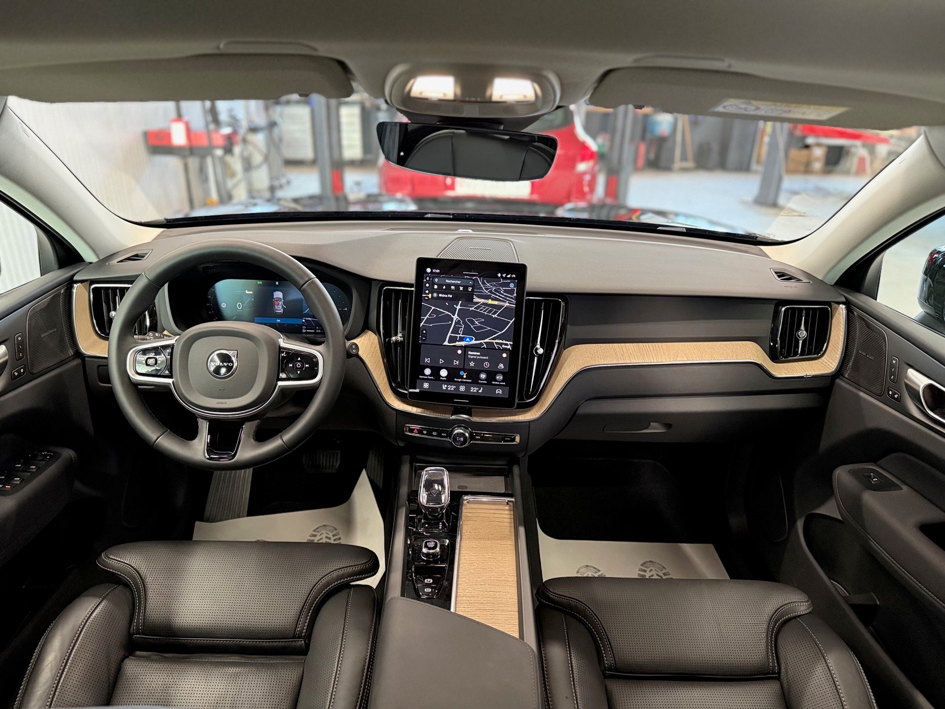 VOLVO XC60 T6 eAWD PluginHybrid Plus Dark Geartronic-image-10