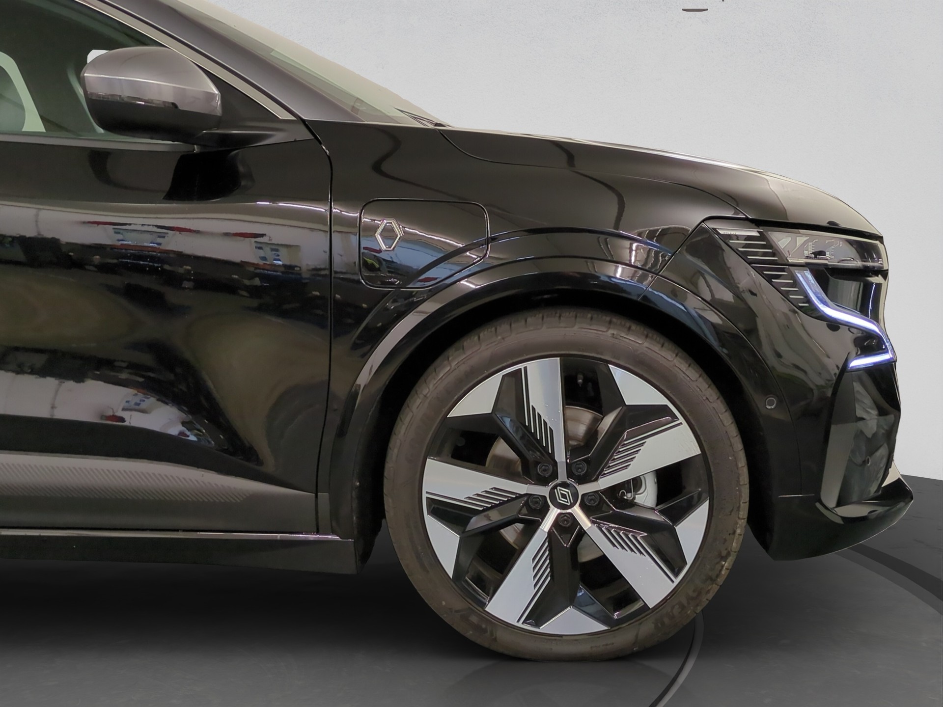 RENAULT Mégane E-TECH EV60 Techno-image-17