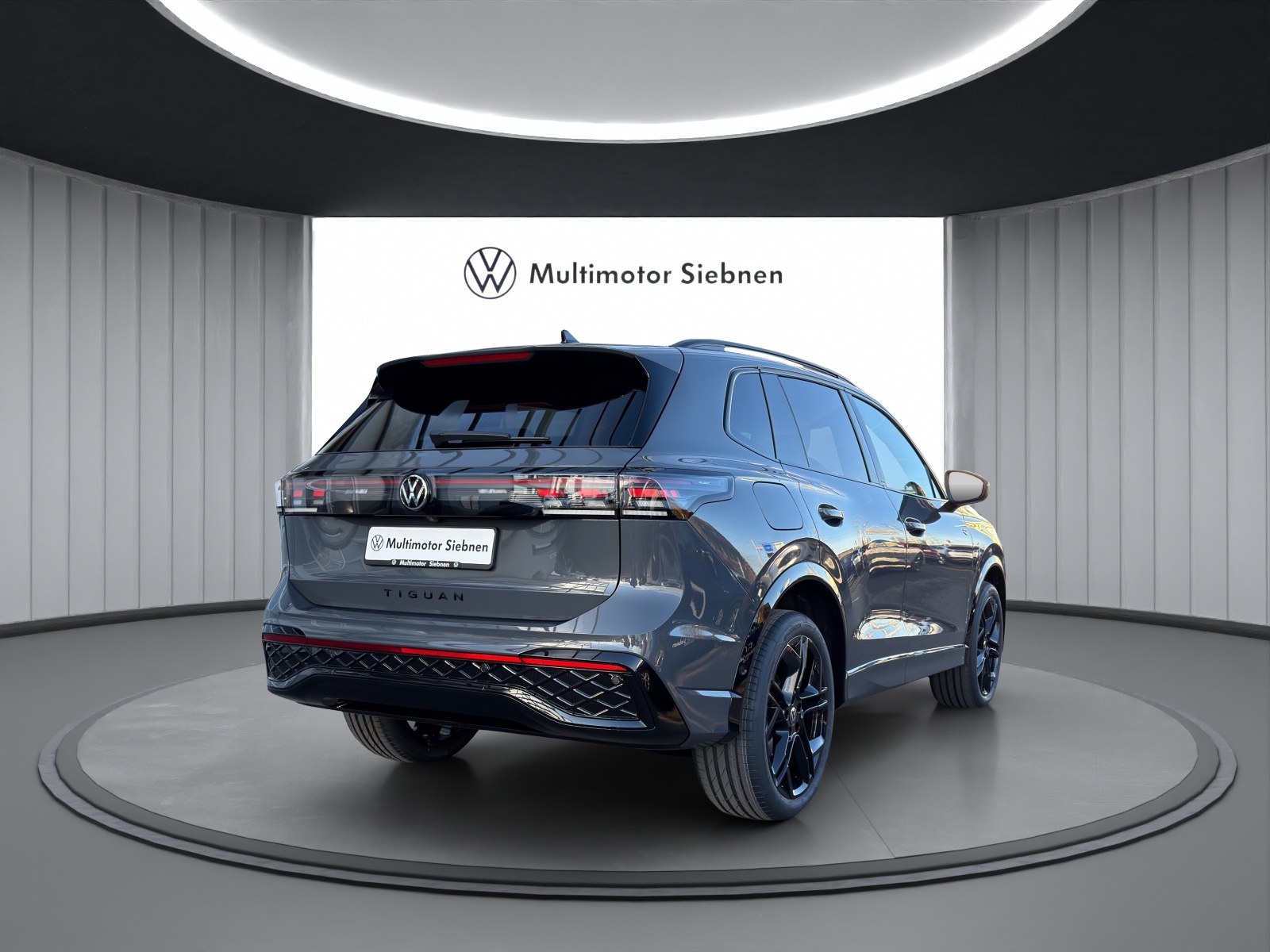 VW Tiguan 2.0 TSI DSG R-Line 4Motion-image-4