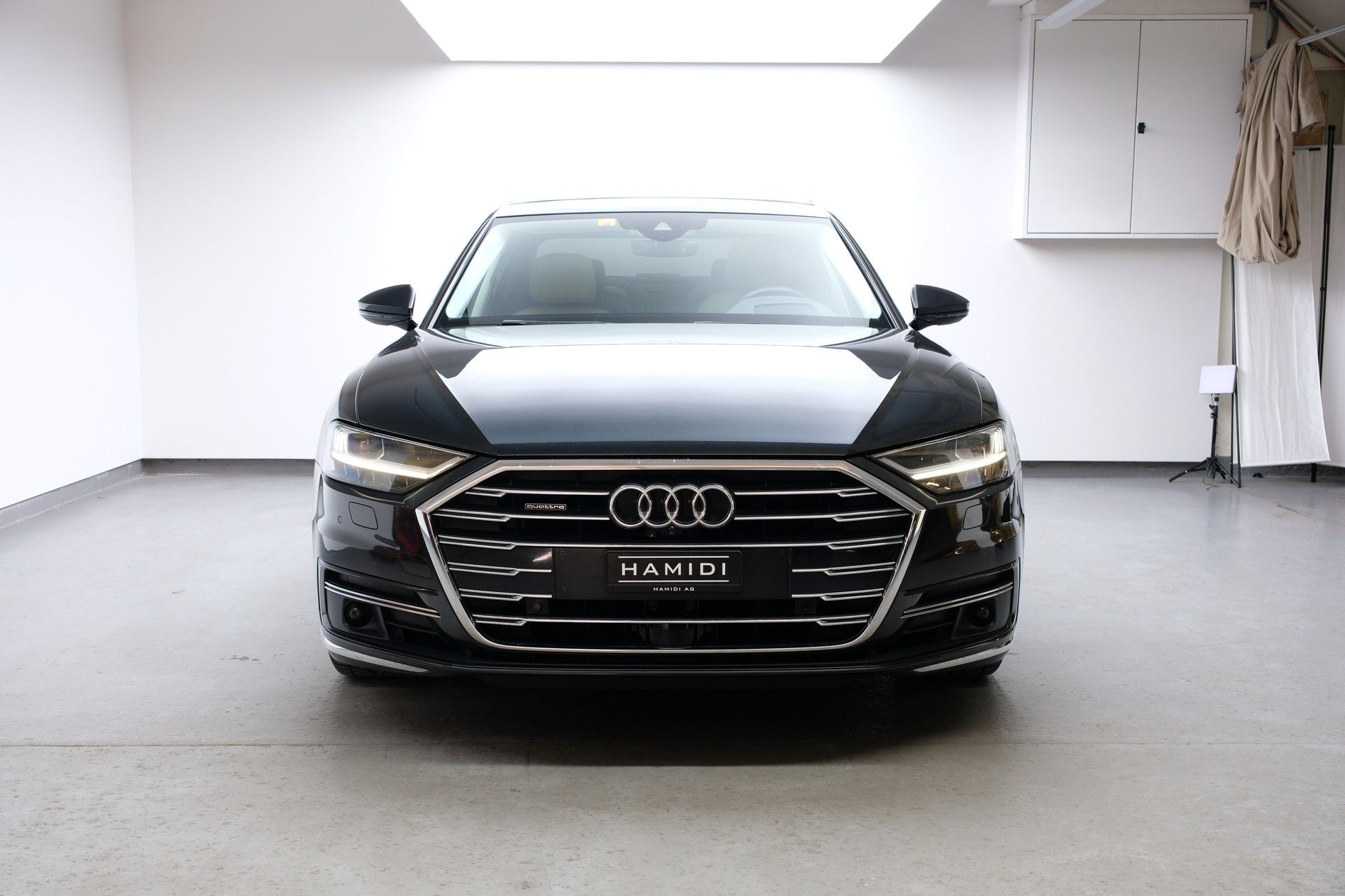 AUDI A8 55 TFSI quattro tiptronic-showroom-element-1