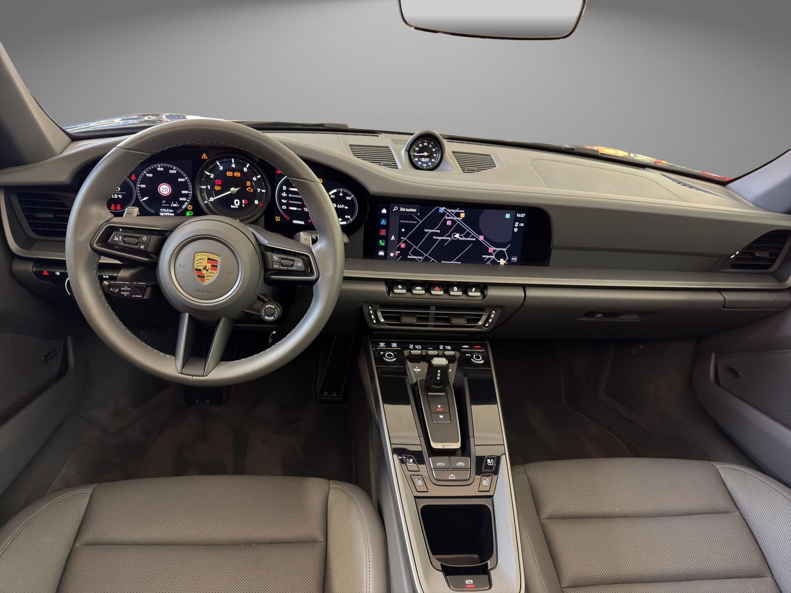 PORSCHE 911 Cabriolet 3.0 Carrera PDK-image-8