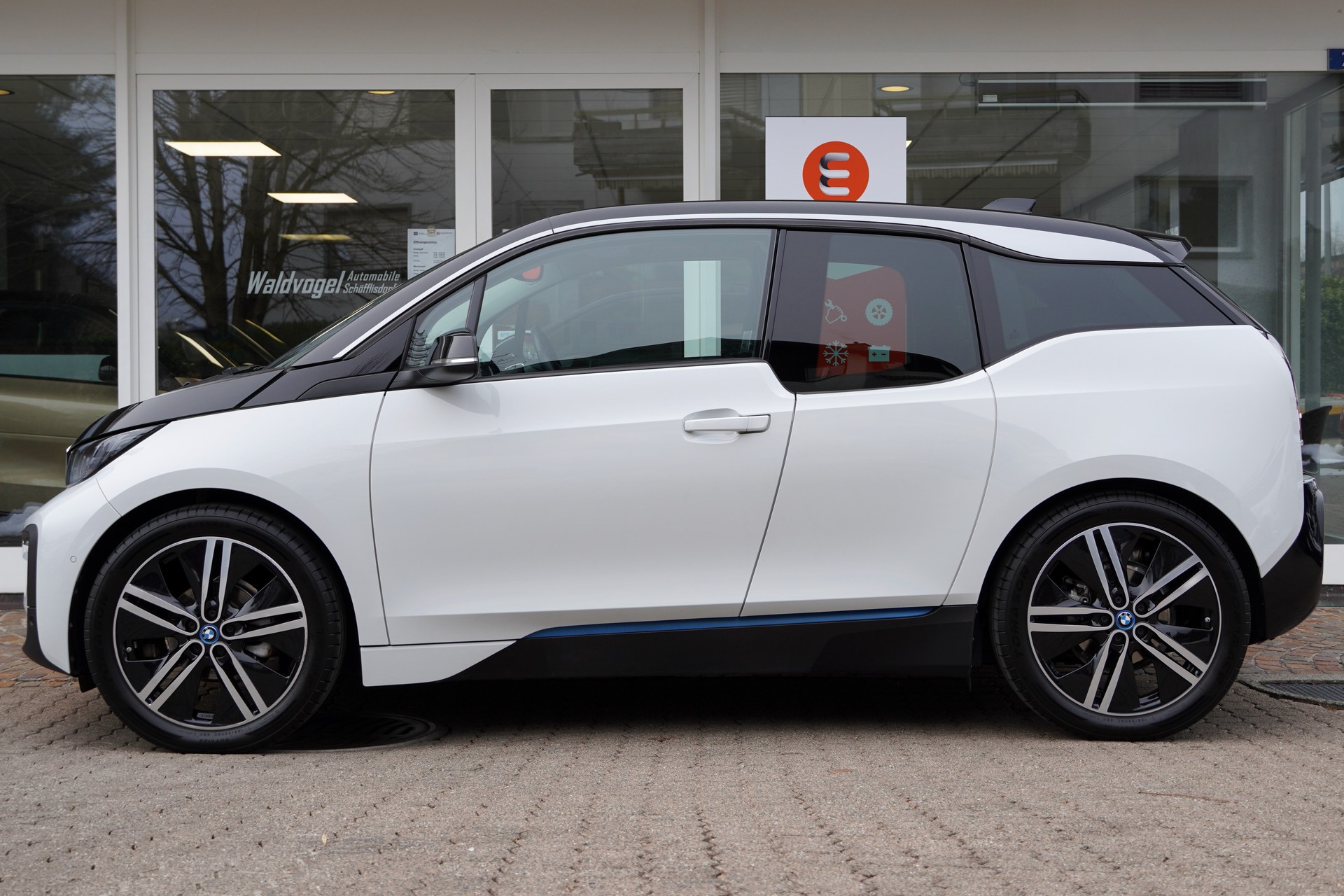 BMW i3 (120Ah)-showroom-element-3