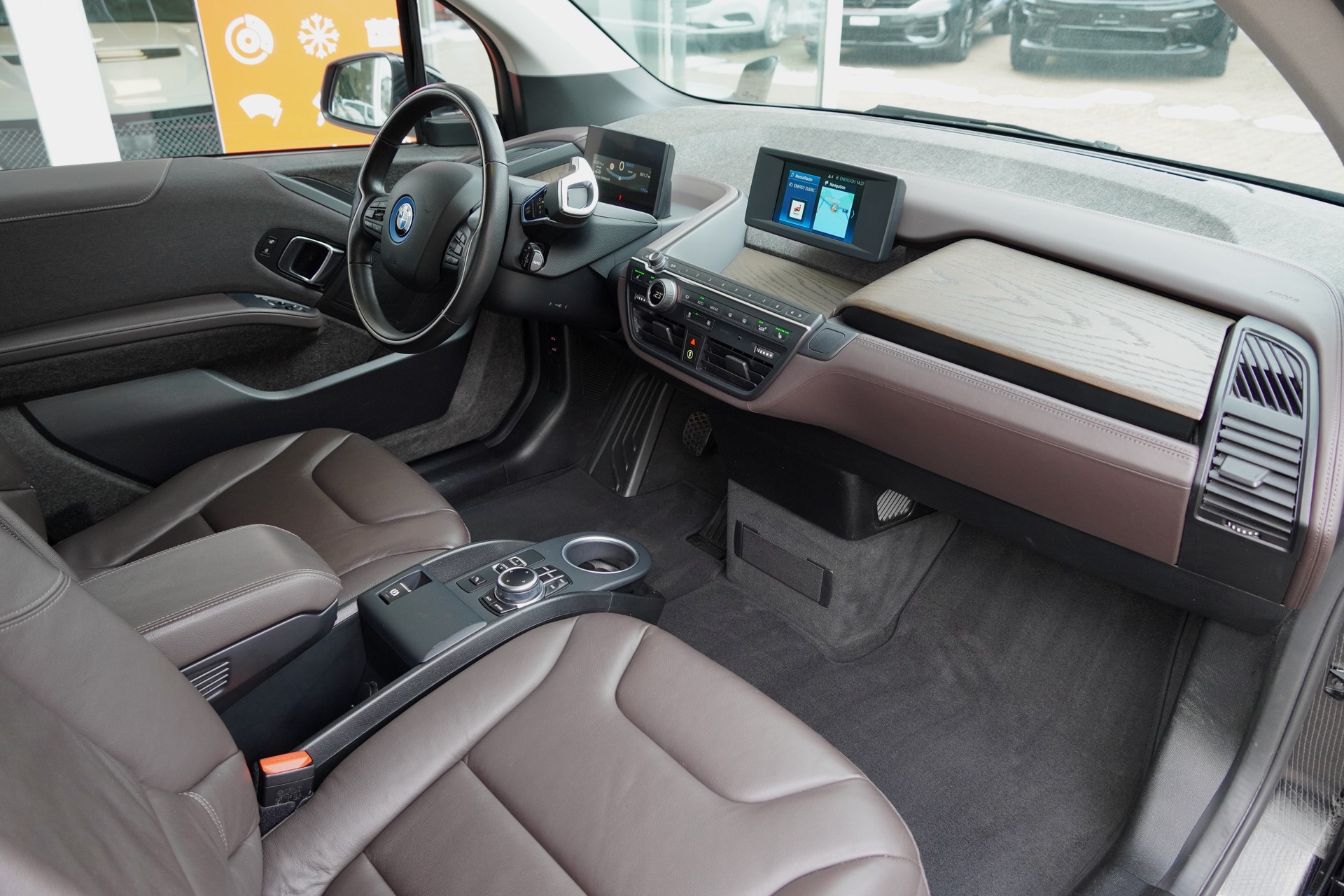 BMW i3 (120Ah)-image-9