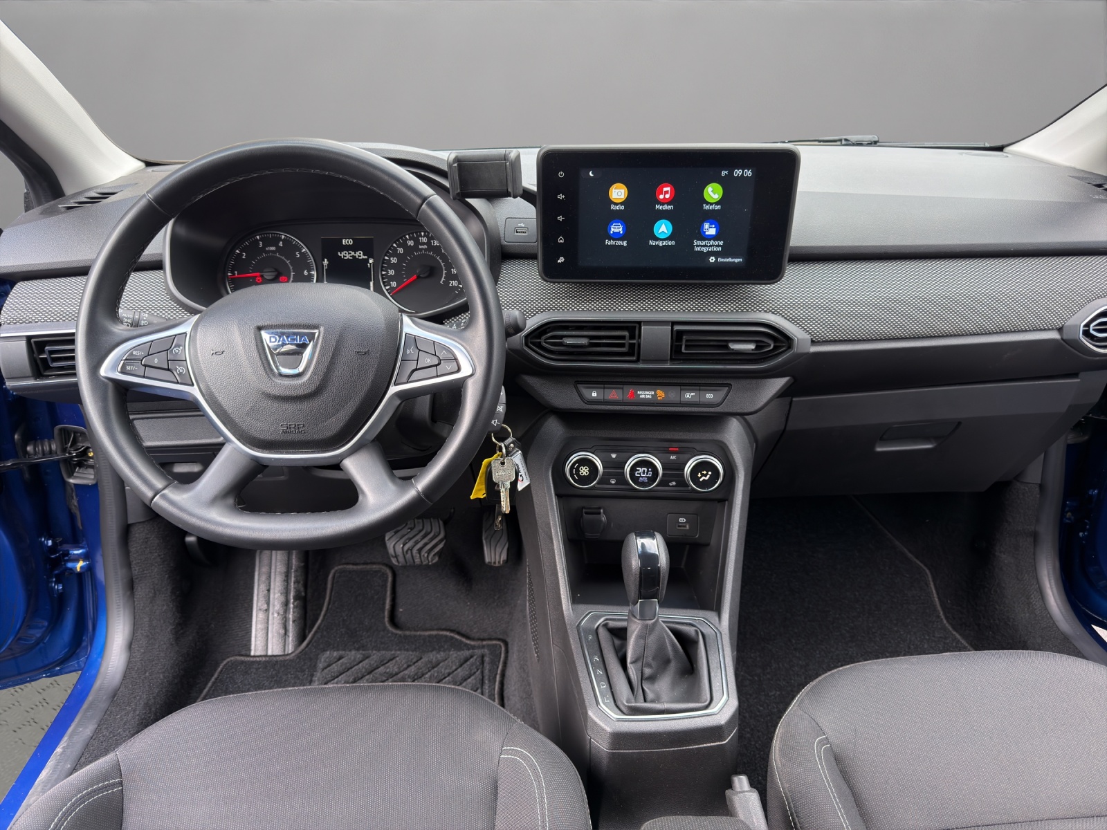 DACIA Sandero TCe 90 Comfort CVT-image-13