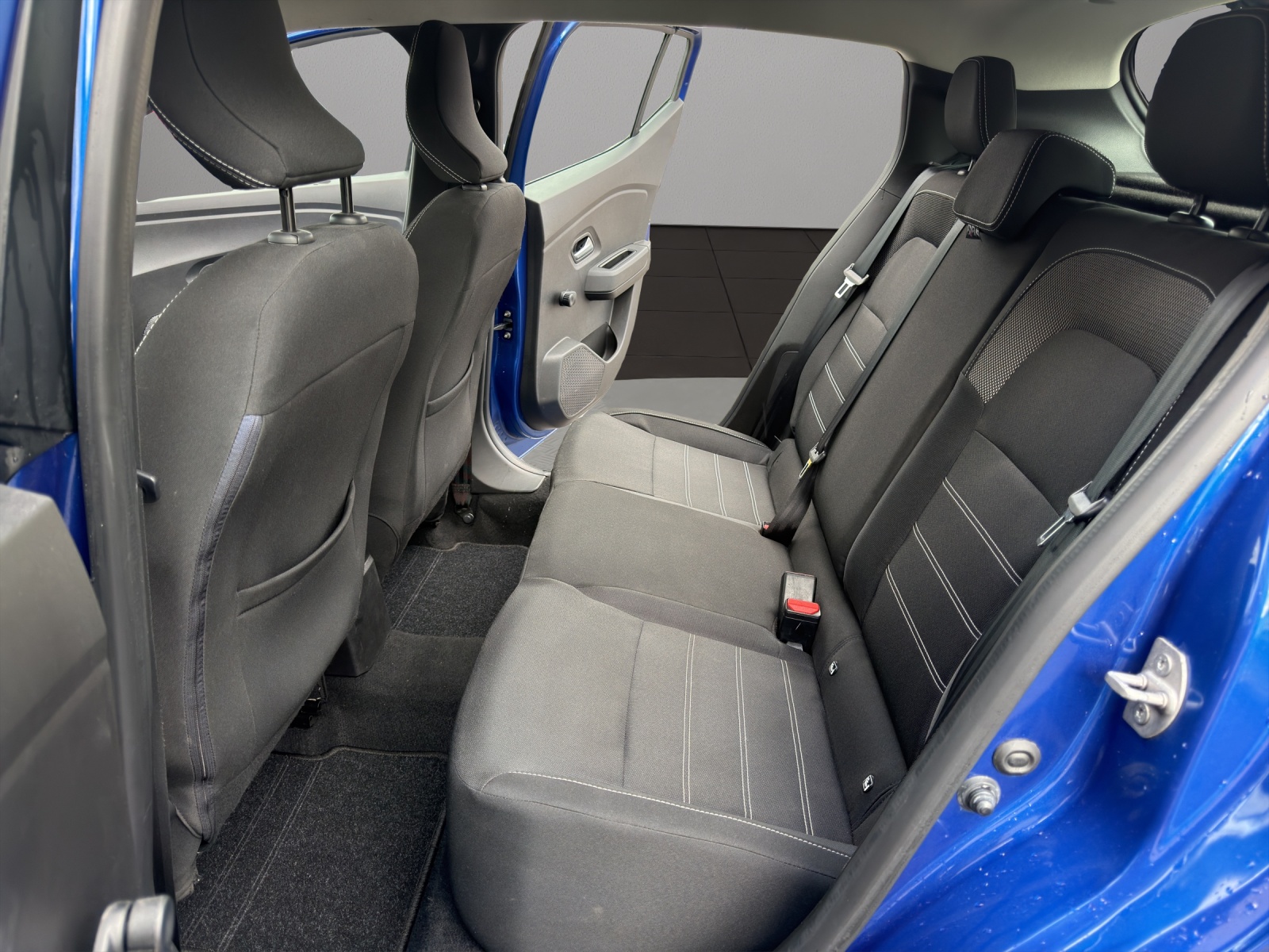 DACIA Sandero TCe 90 Comfort CVT-image-12