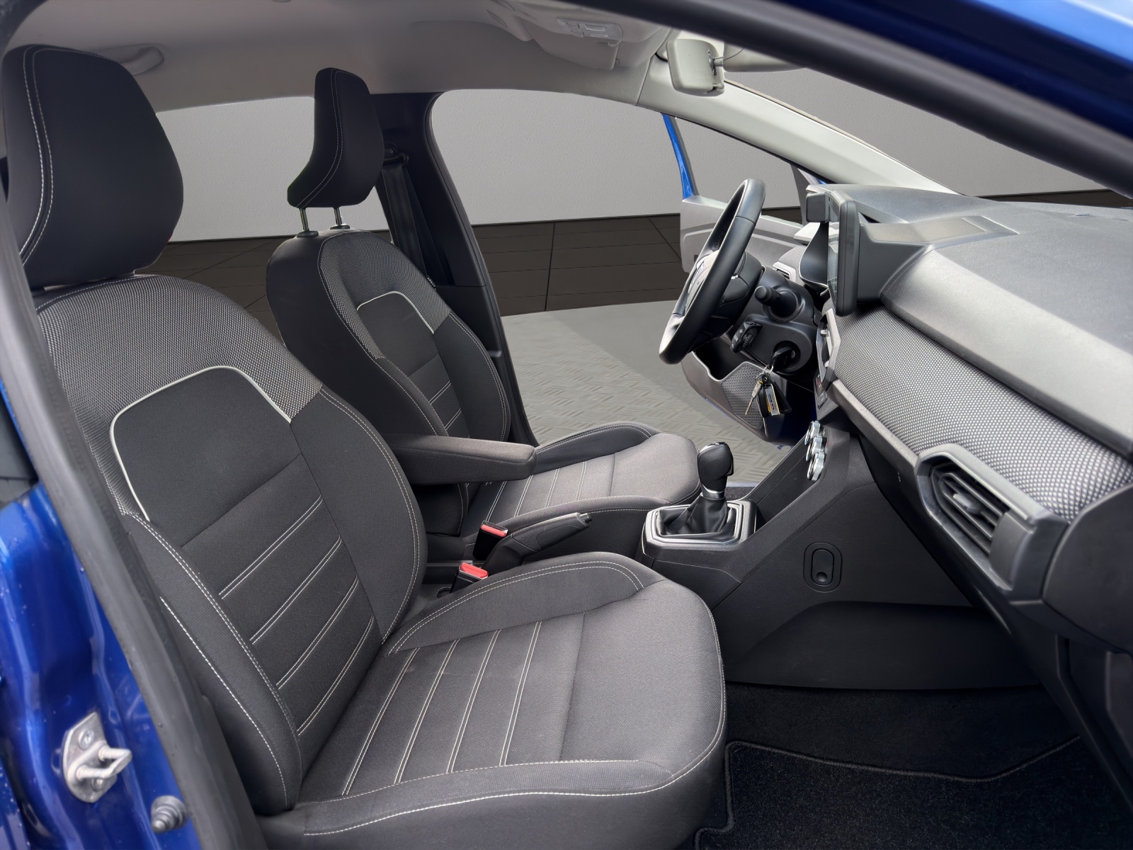 DACIA Sandero TCe 90 Comfort CVT-image-16