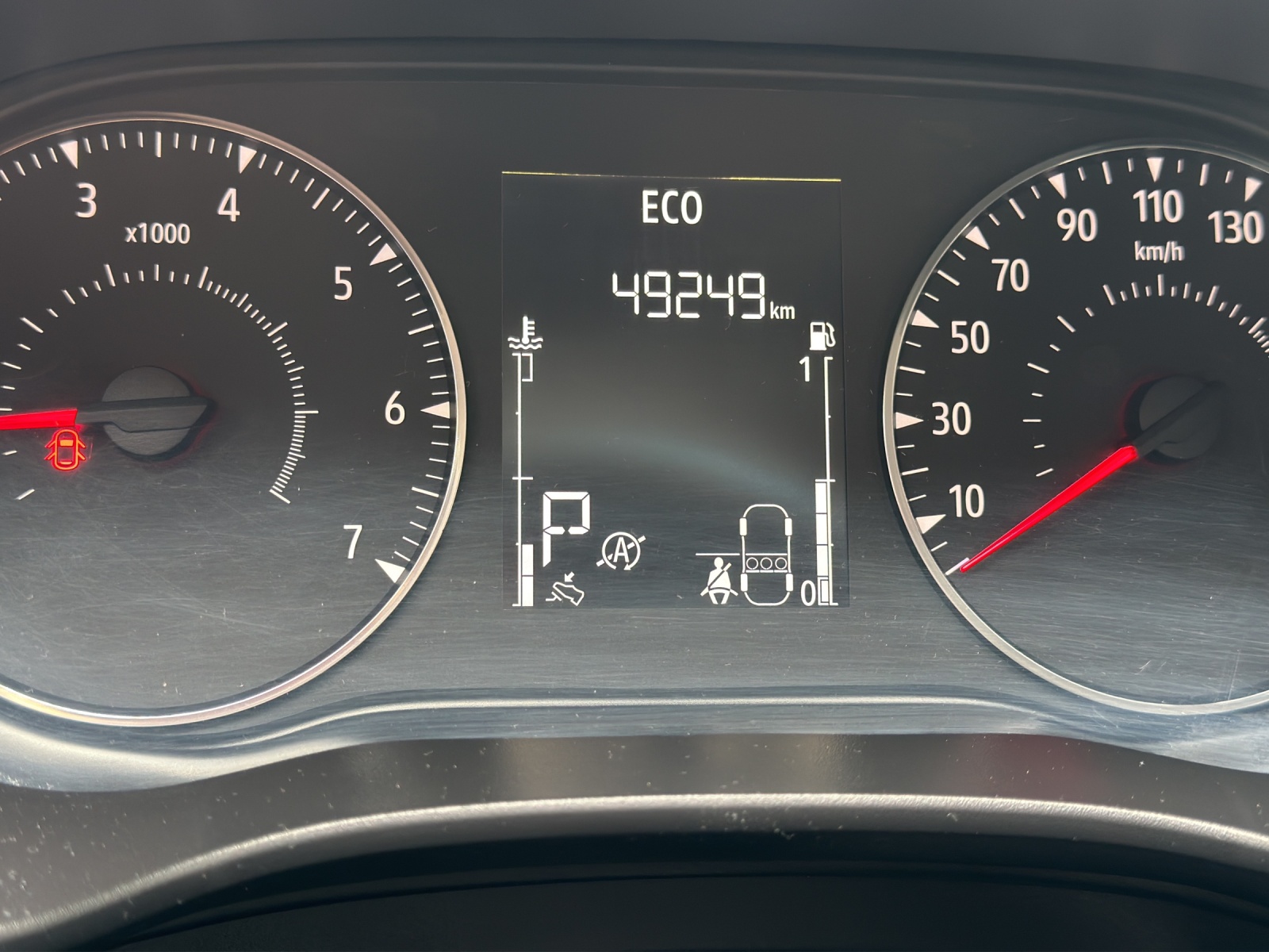 DACIA Sandero TCe 90 Comfort CVT-image-10