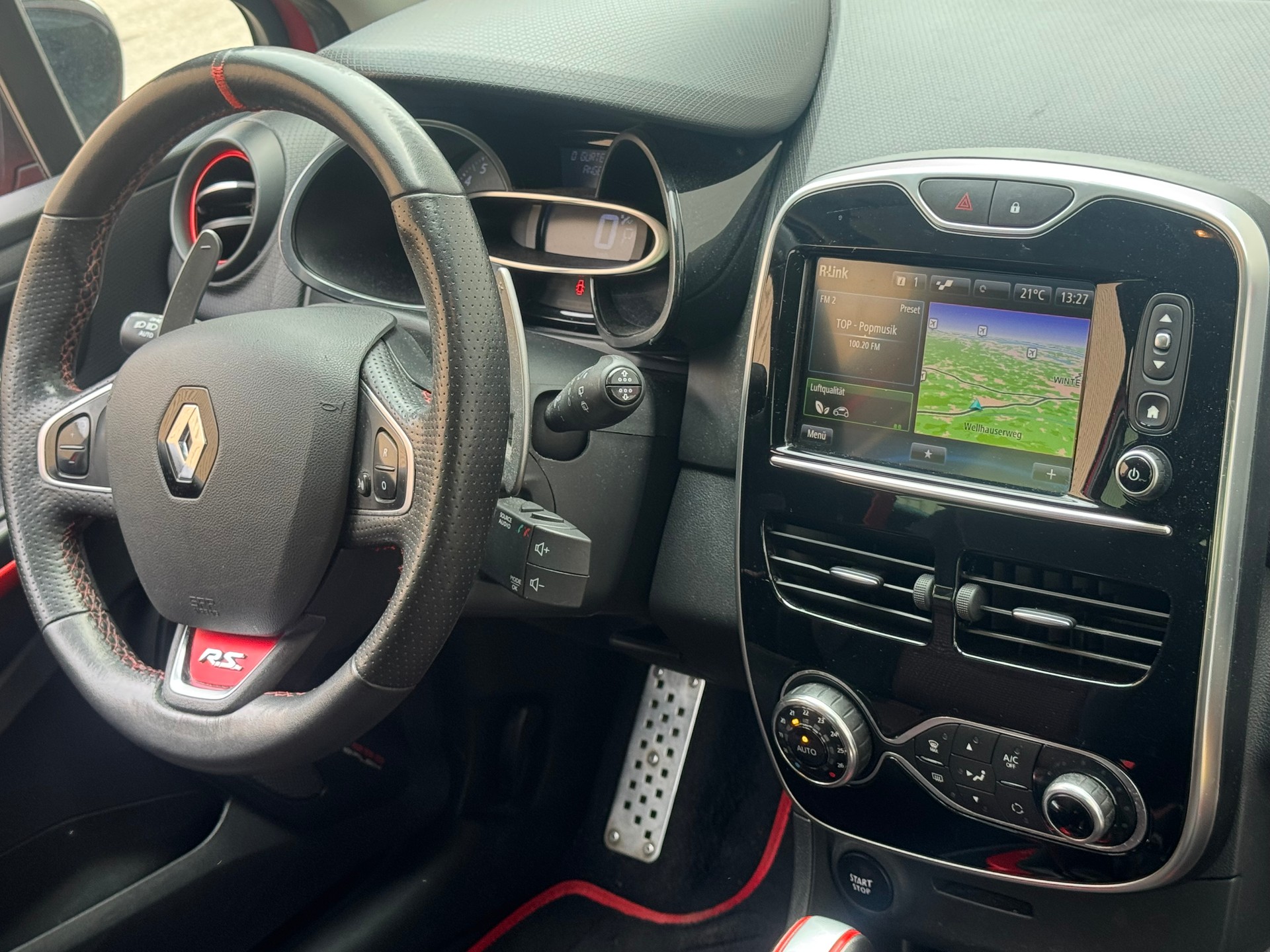 RENAULT Clio 1.6 T RS 220 Trophy EDC*Navigation*Rückfahrkamera*-image-11