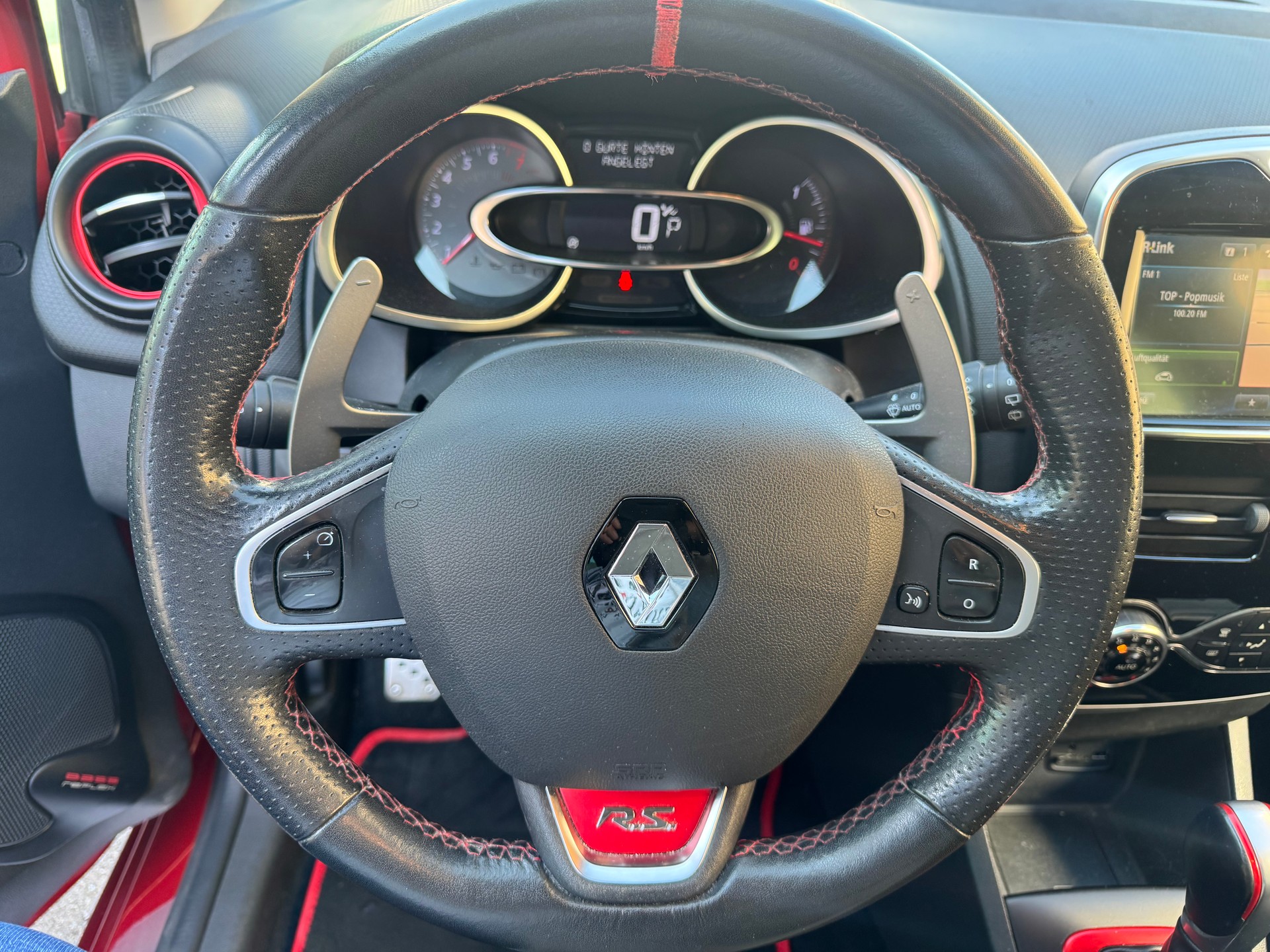 RENAULT Clio 1.6 T RS 220 Trophy EDC*Navigation*Rückfahrkamera*-image-10