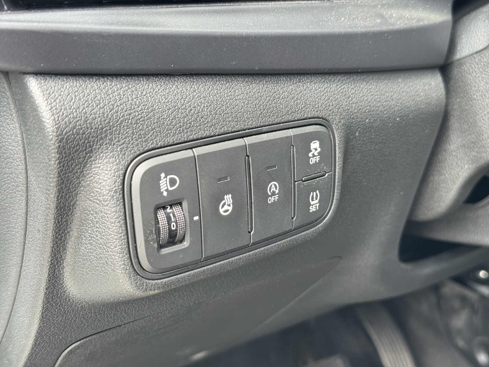 HYUNDAI i20 1.0 T-GDi Amplia Safety Pack-image-13