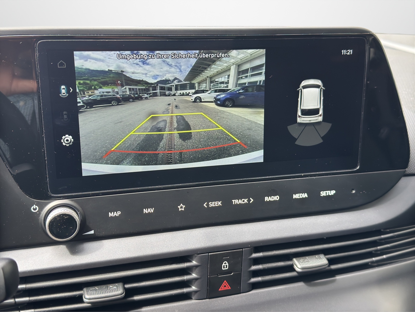 HYUNDAI i20 1.0 T-GDi Amplia Safety Pack-image-11