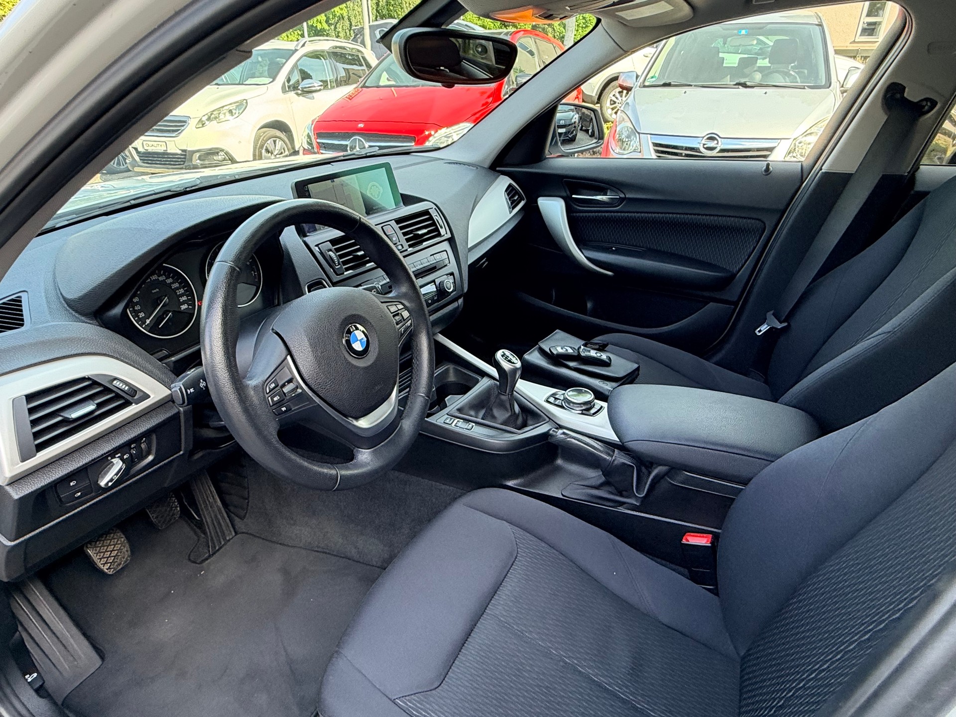 BMW 116i Urban Line-image-13