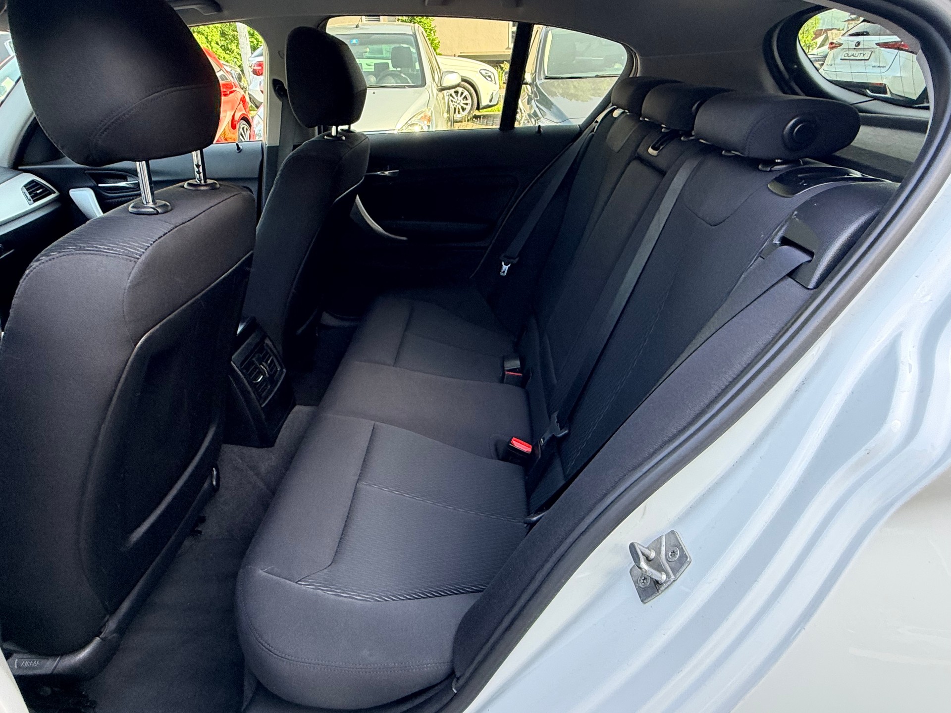 BMW 116i Urban Line-image-17