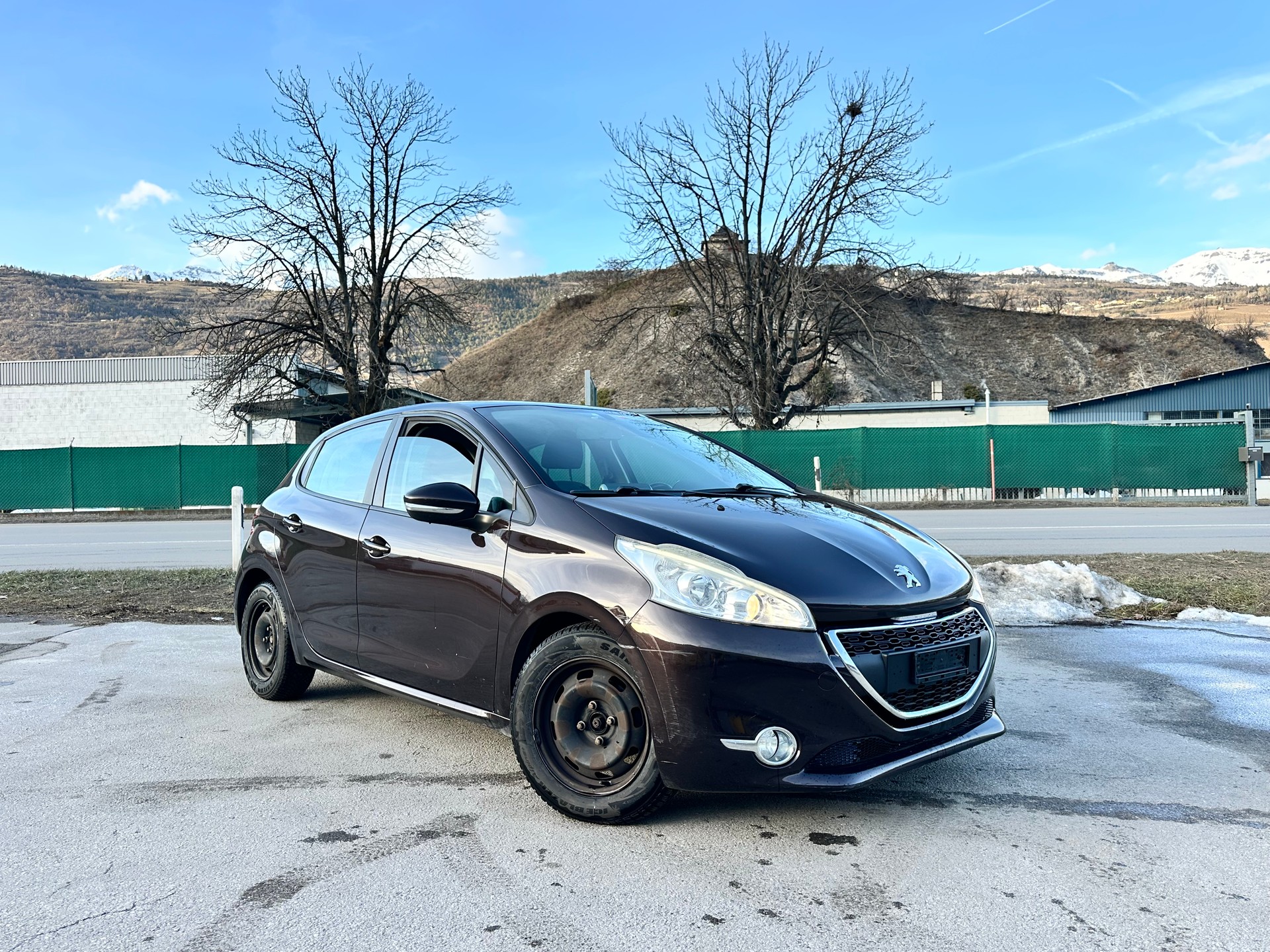 PEUGEOT 208 1.6 e-HDI Active-image-15